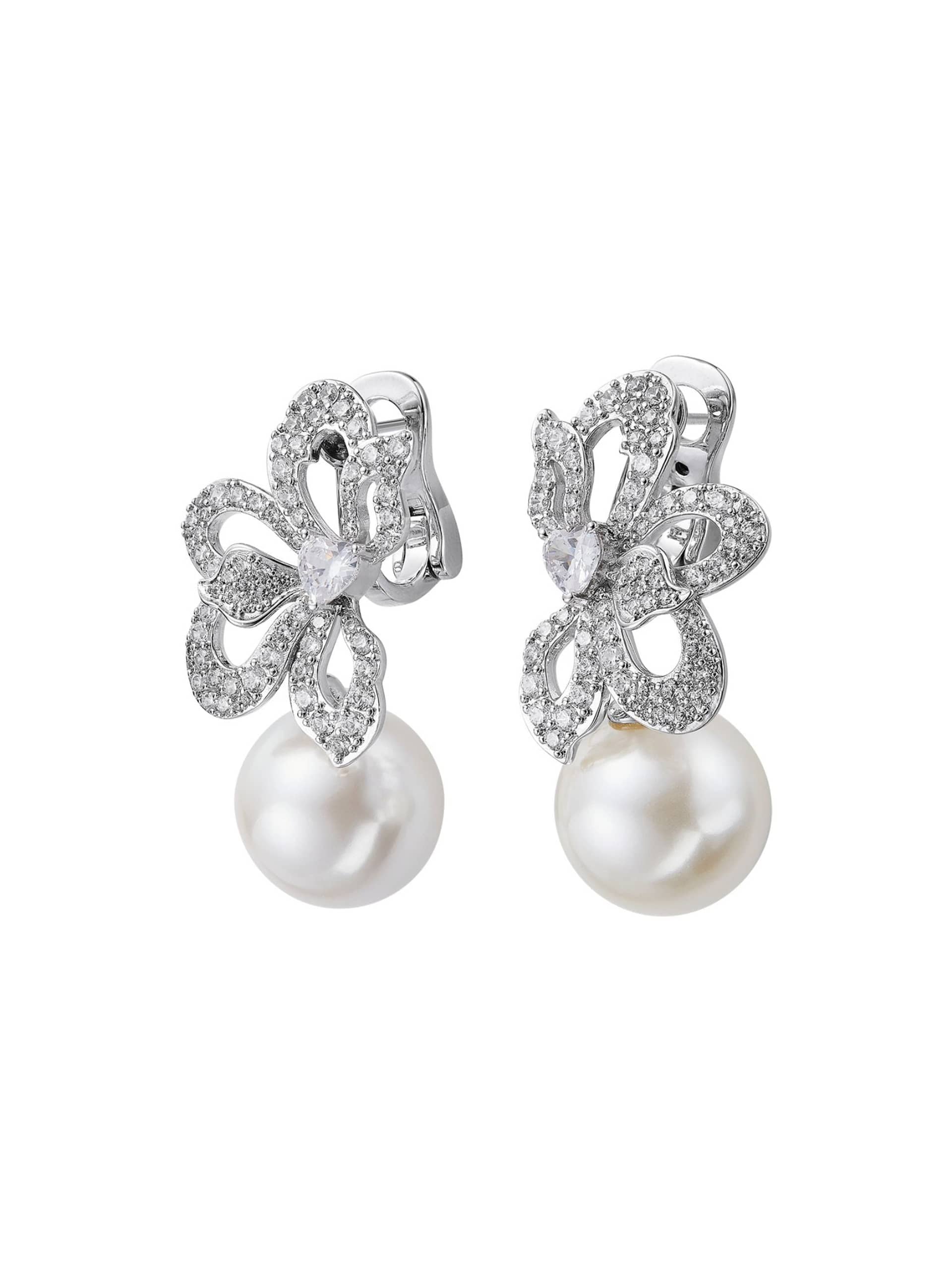 Amelia Earrings made by Nana Jacqueline