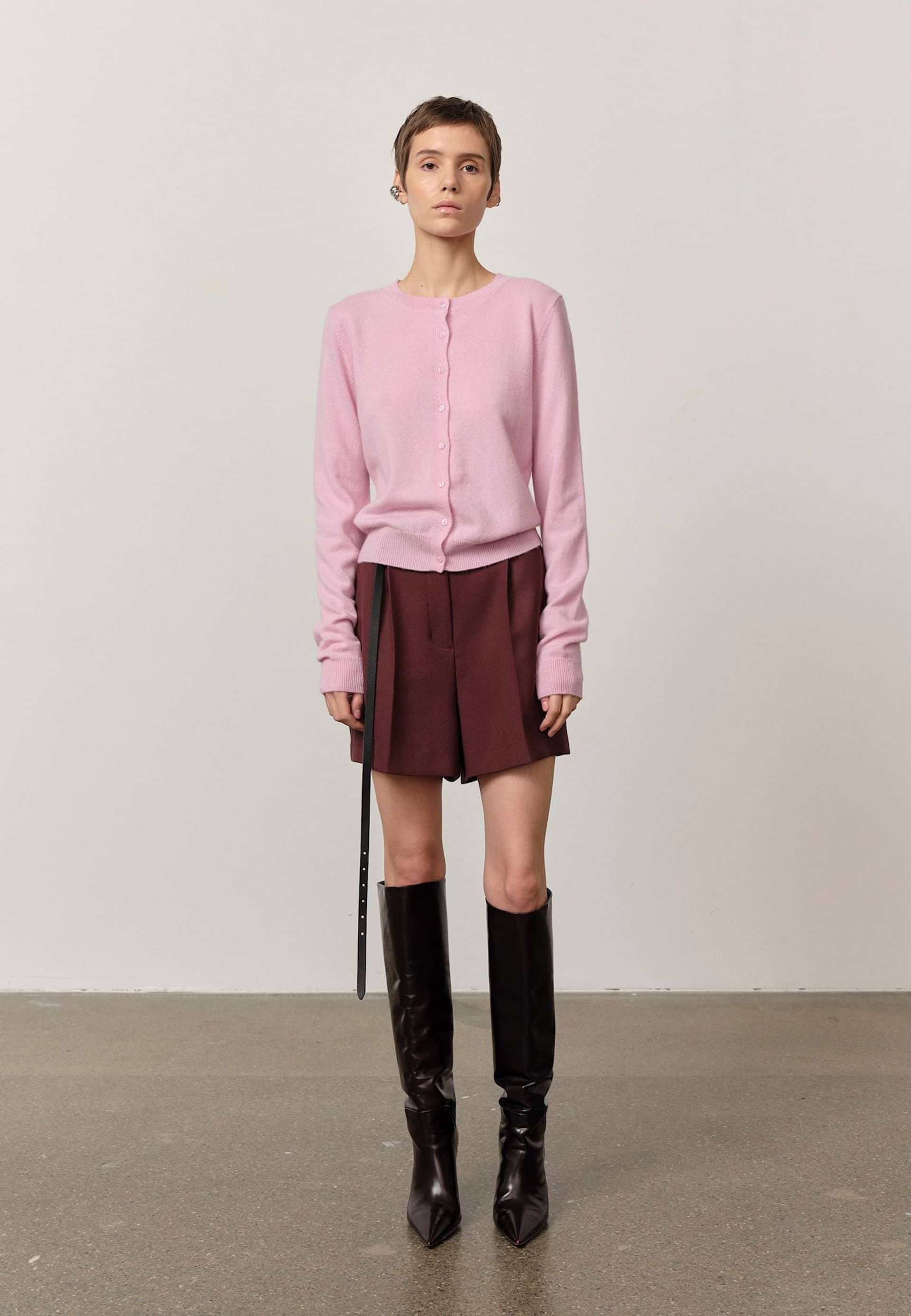 Reggy Shorts - Mahogany made by HERSKIND