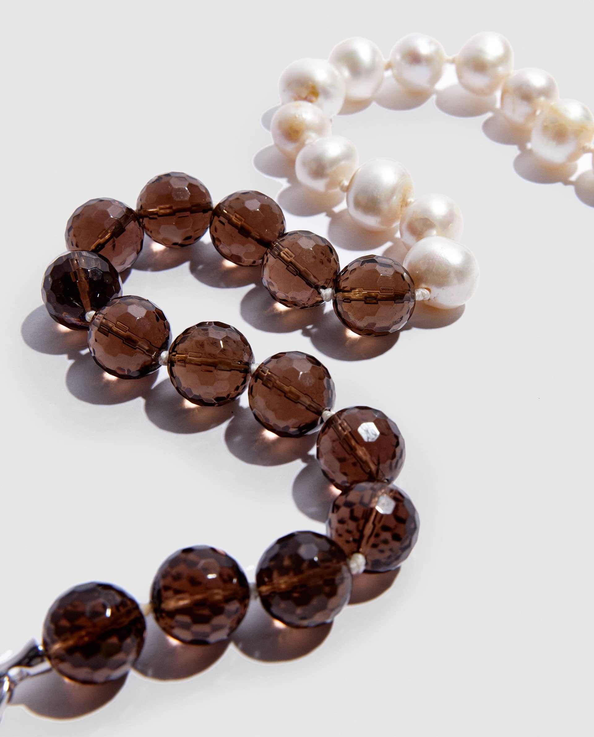 Nina necklace in natural pearls and quartz made by Phialebel