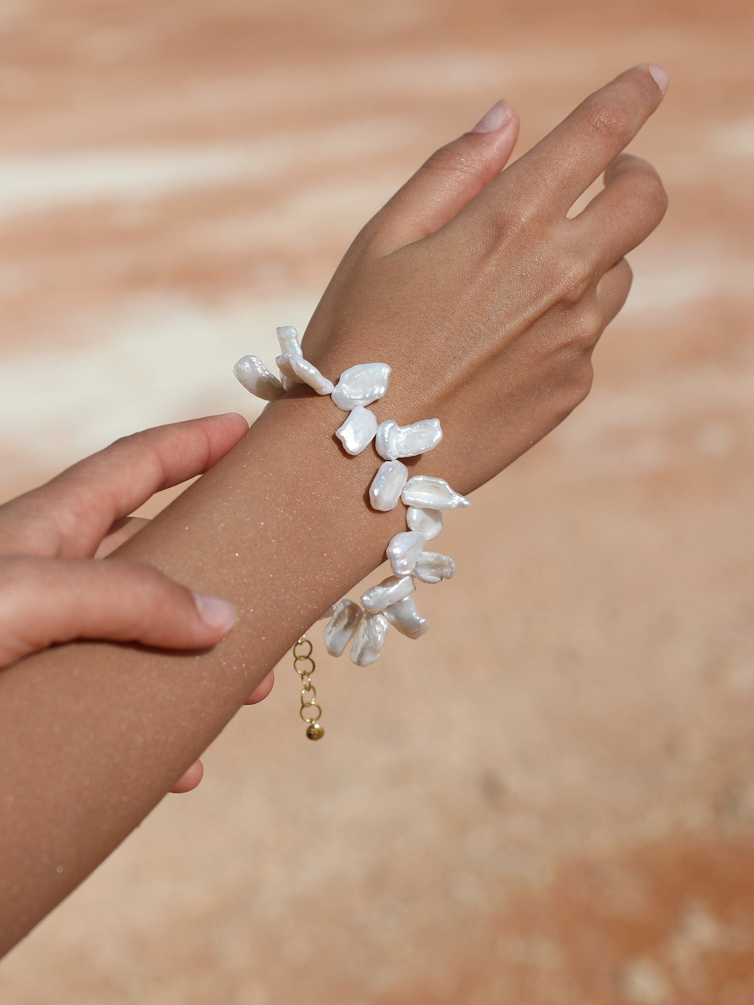 Euphoria Keshi Pearl Bracelet made by Eva Remenyi