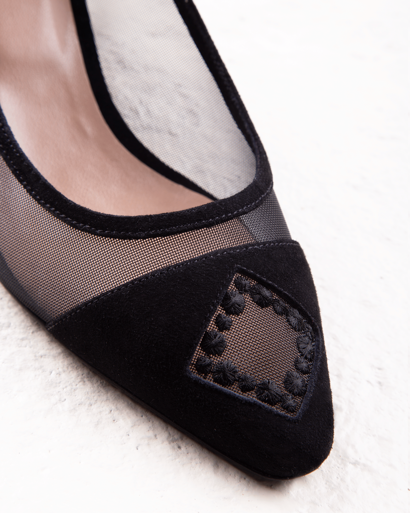 Pearls Pump 45 Black in Black made by ATANA