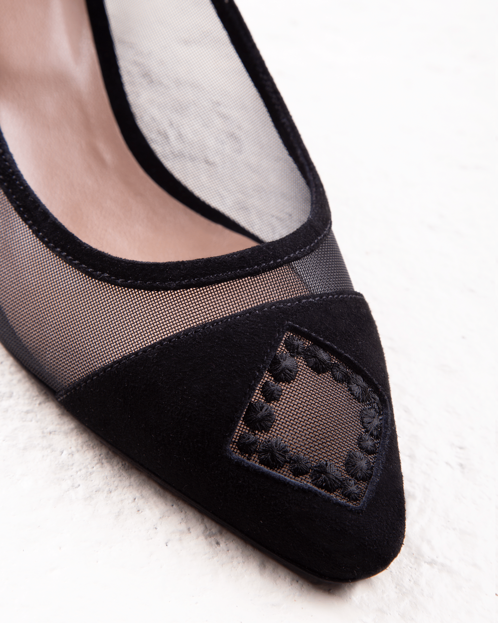 Pearls Pump 45 Black in Black made by ATANA