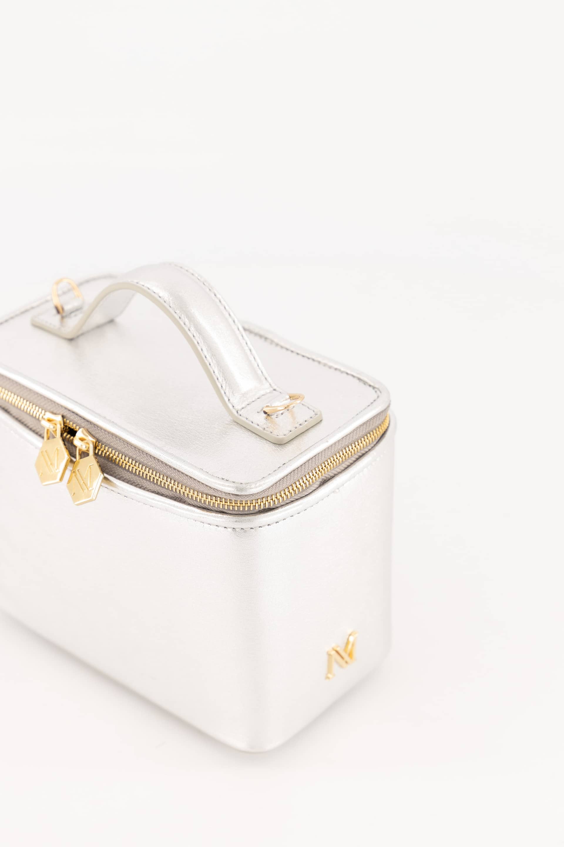 Betty Gümüş made by Maven Bag