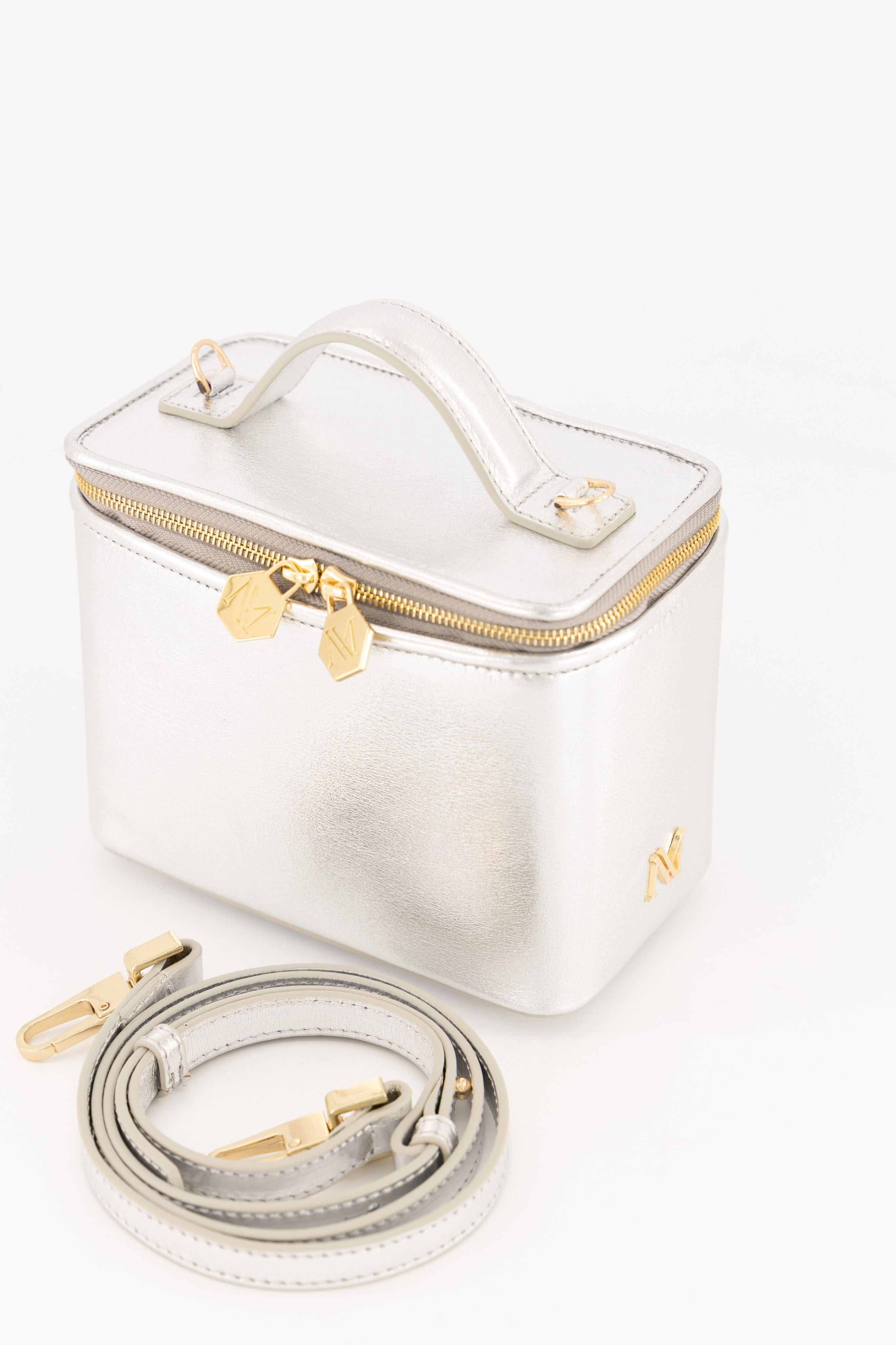 Betty Gümüş made by Maven Bag