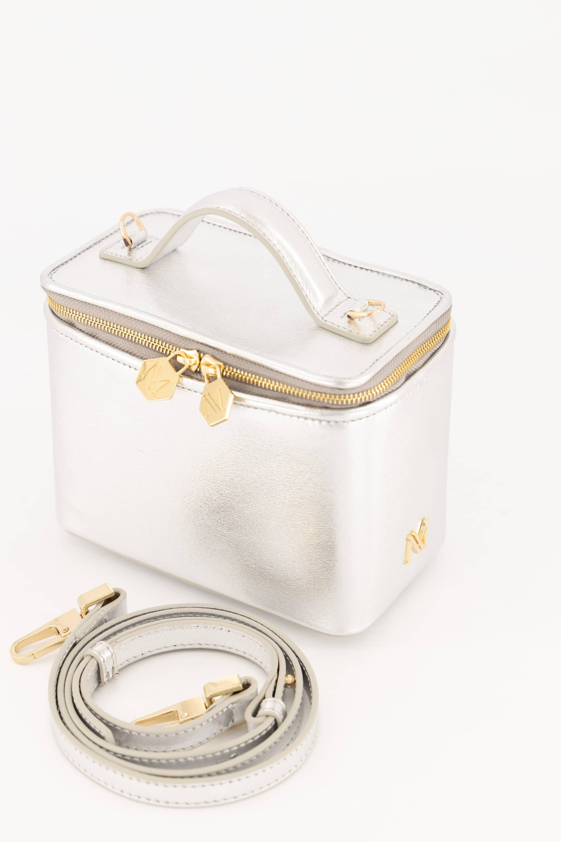 Betty Gümüş made by Maven Bag