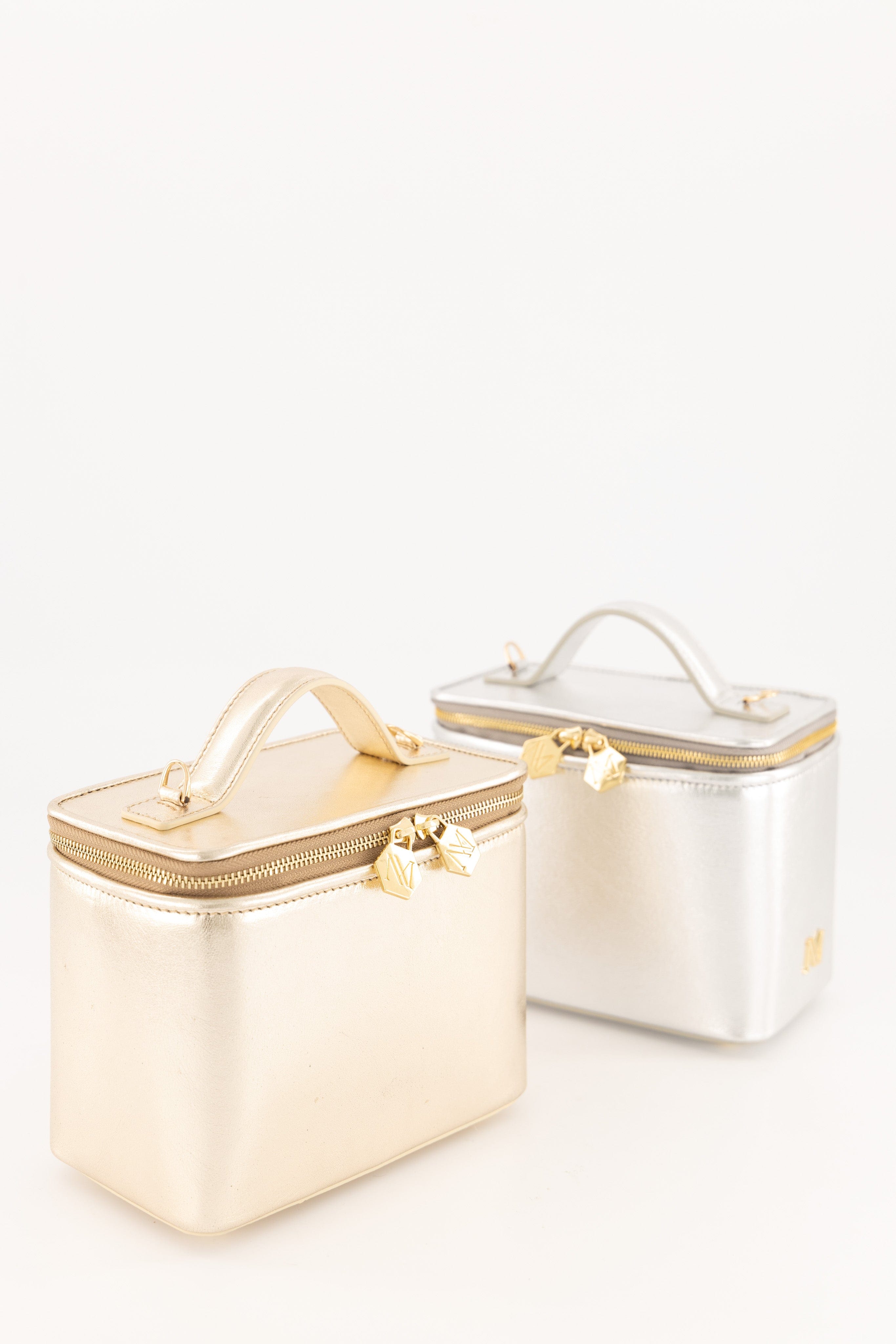 Betty Gümüş made by Maven Bag