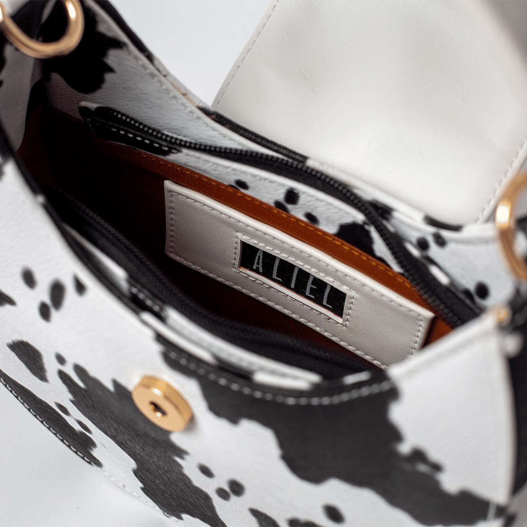 Mow - White x Black - Halfmoon bag made by ALIEL