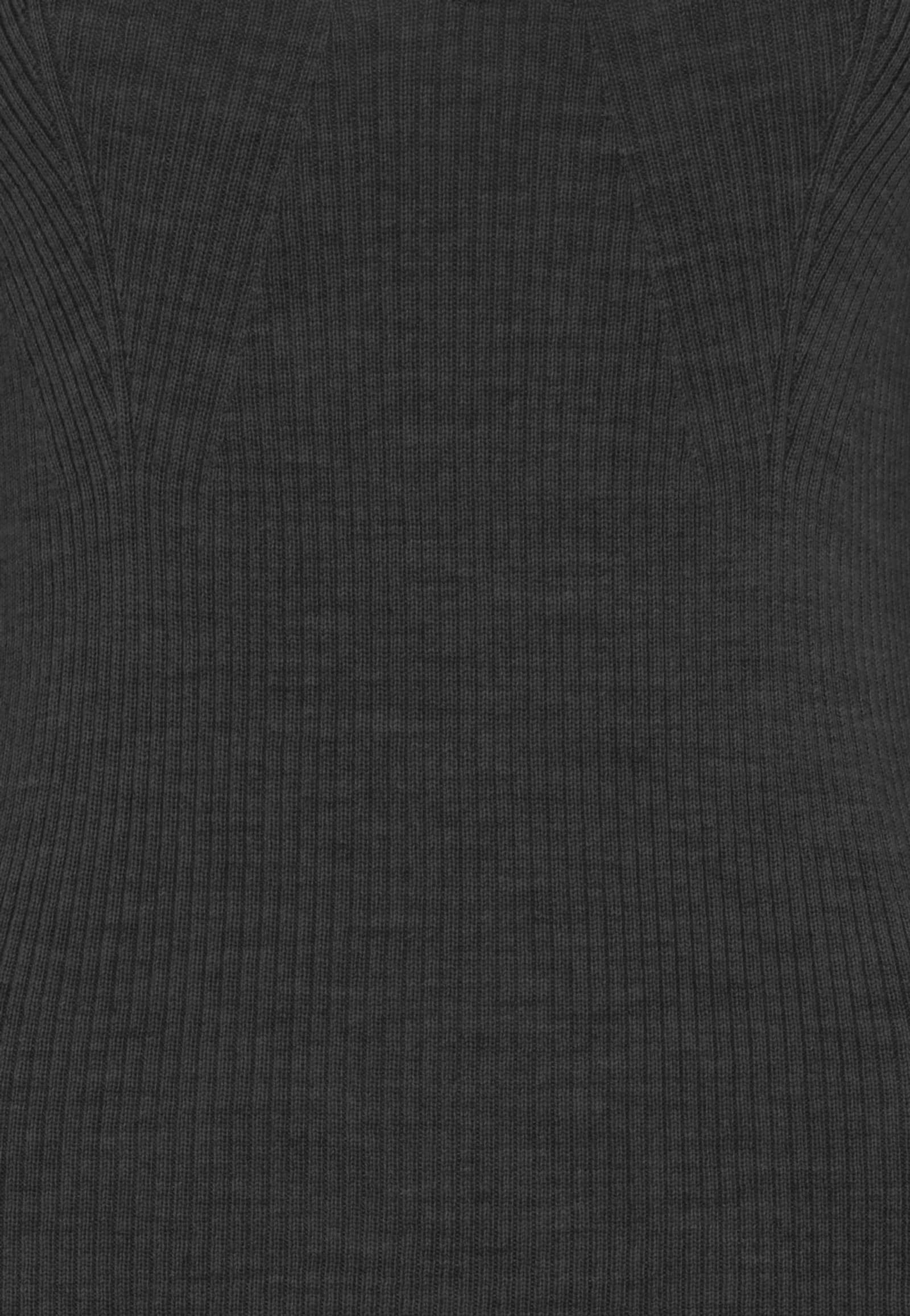 Nova Blouse Merino Wool - Black in Black made by HERSKIND