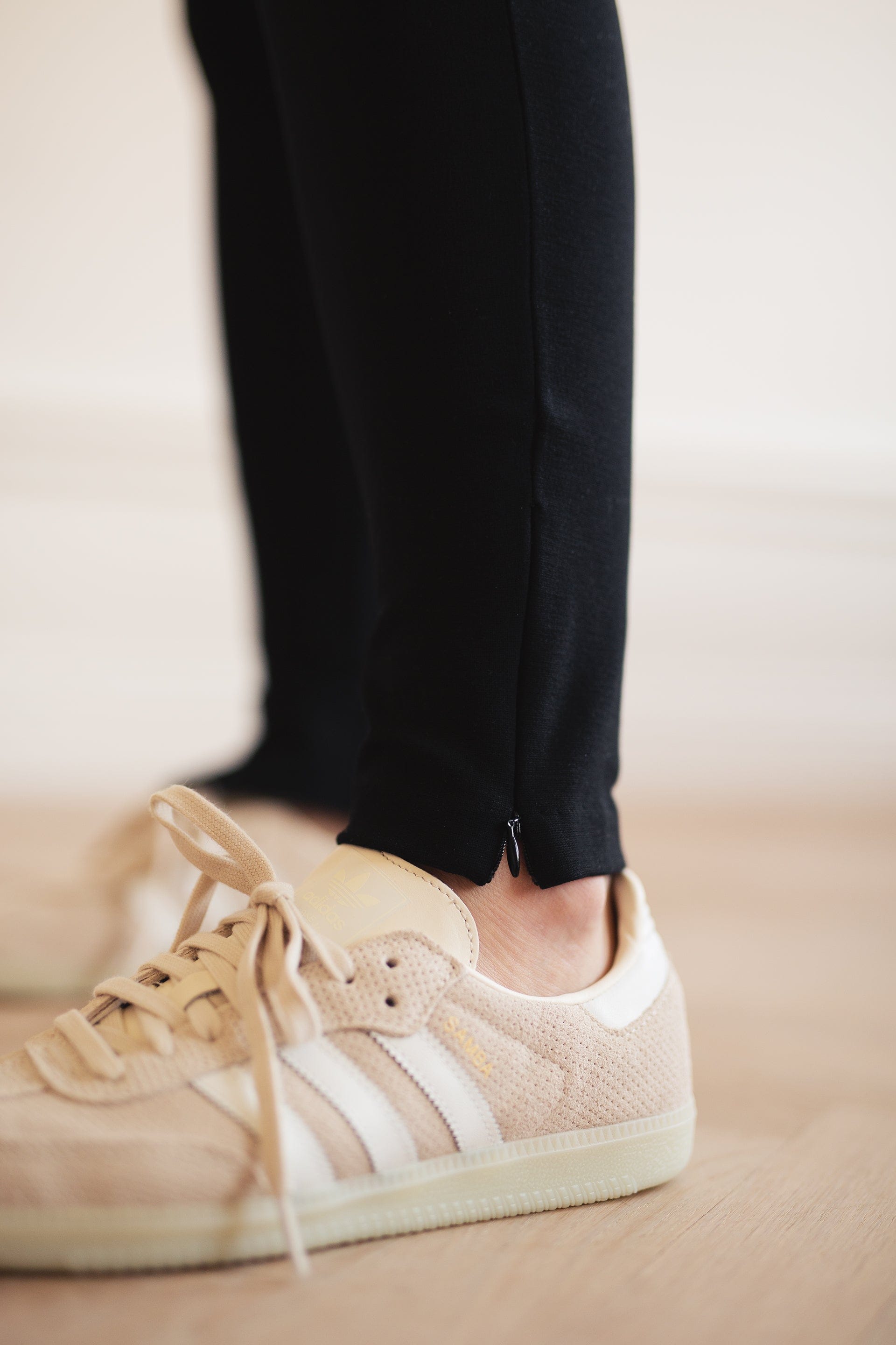 Dressed-up Leggings made by Ilouity