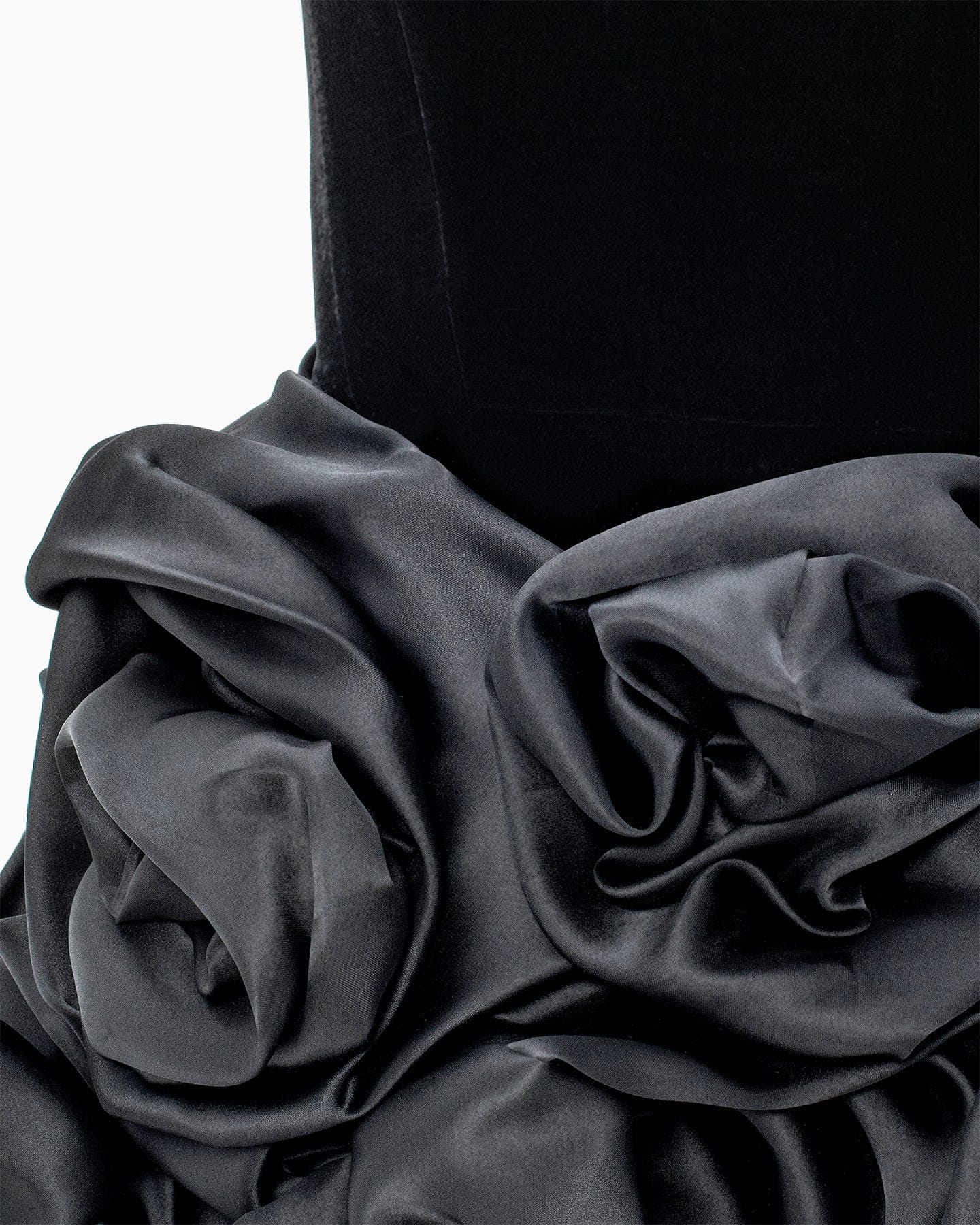 Zinnia Noir made by YVON