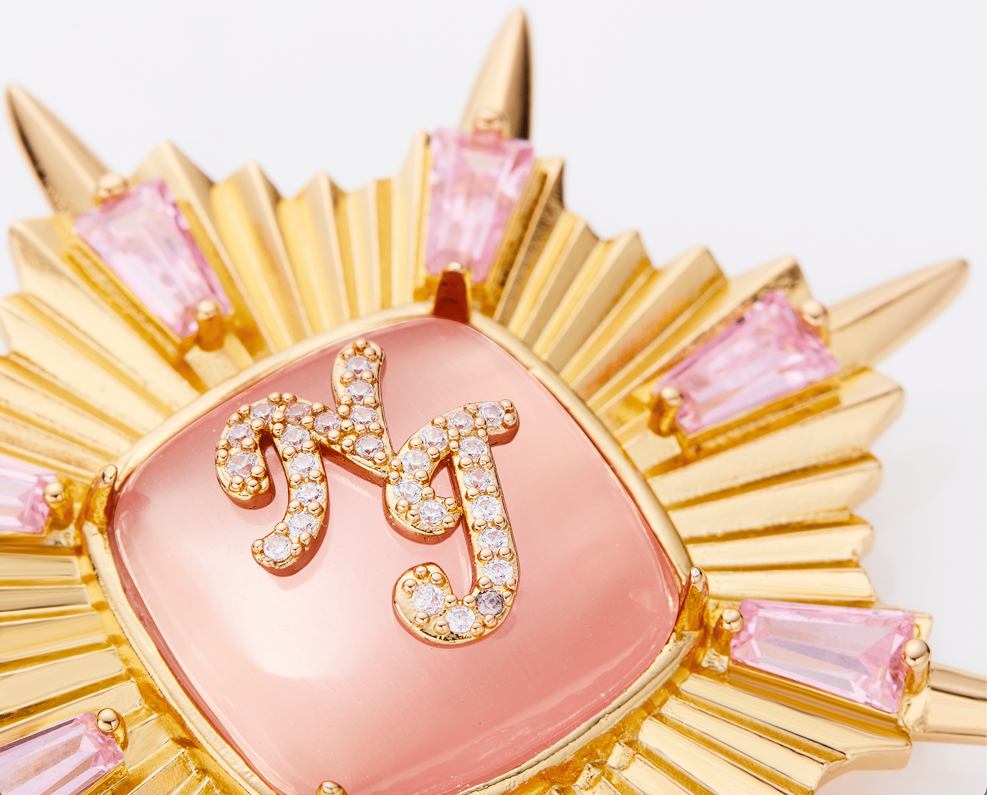 Claudia Brooch in Gold made by Nana Jacqueline