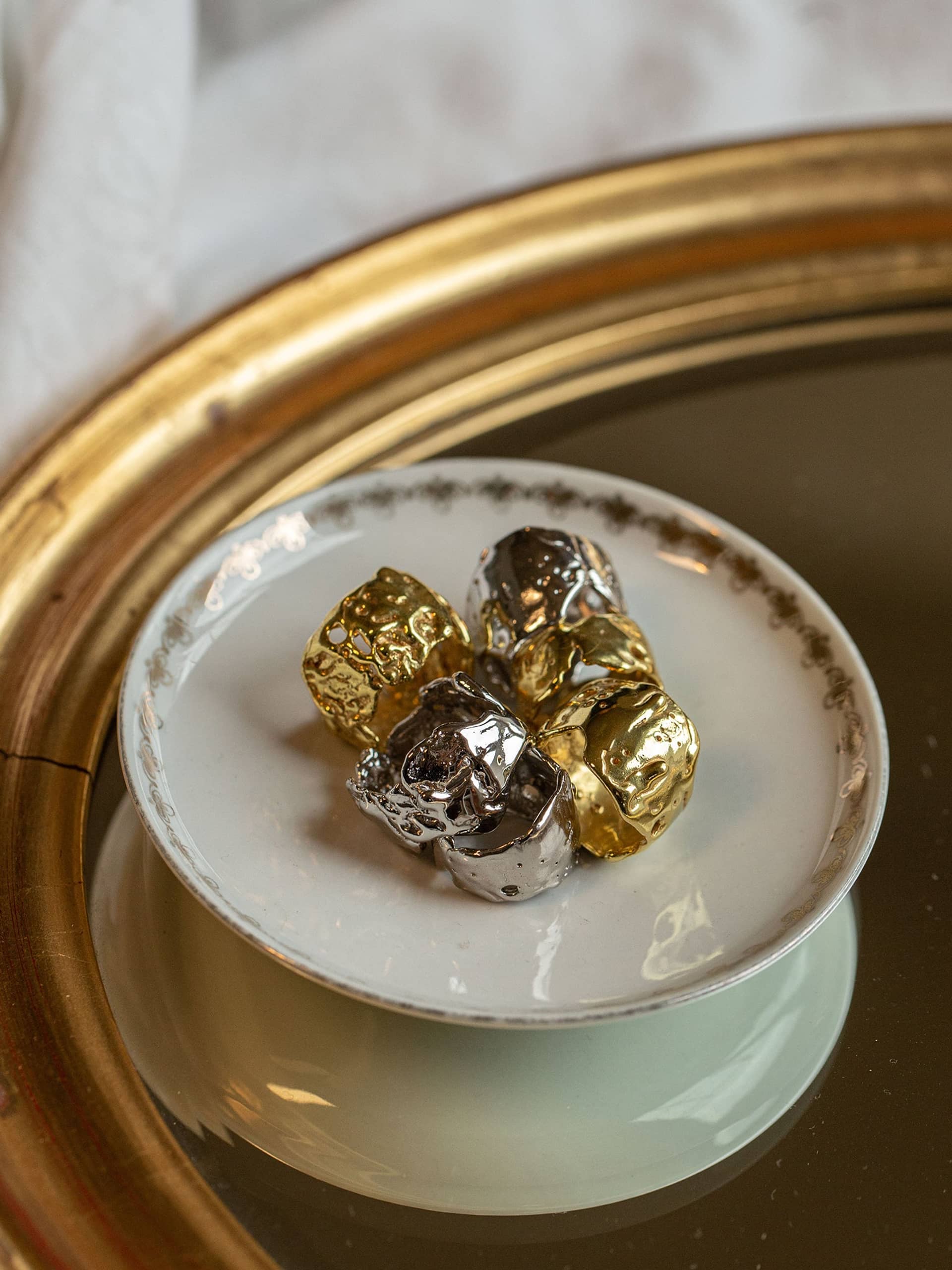 Talisman Moon Ring Gold in Gold made by Eva Remenyi