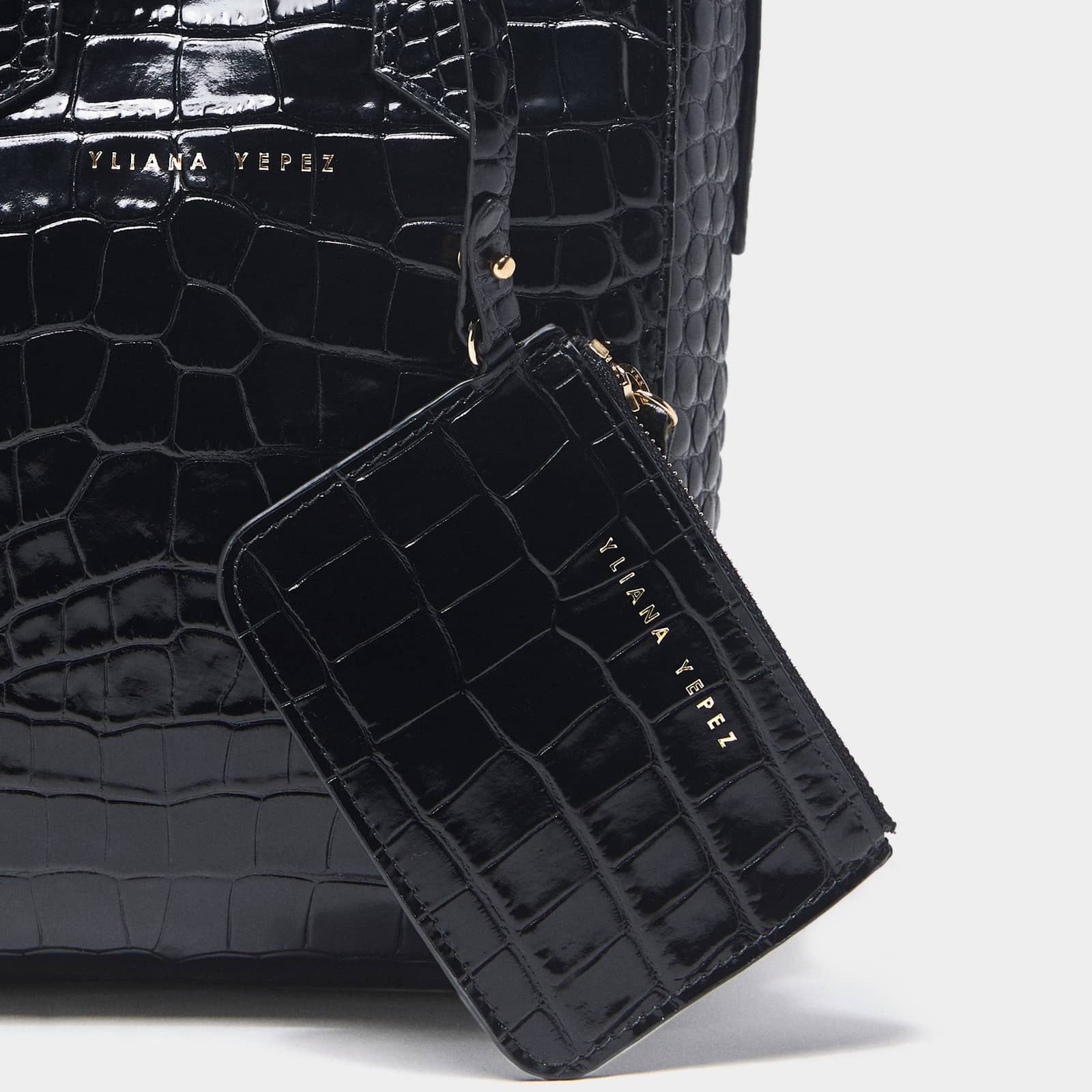 Mini Sarah croc black made by Yliana Yepez