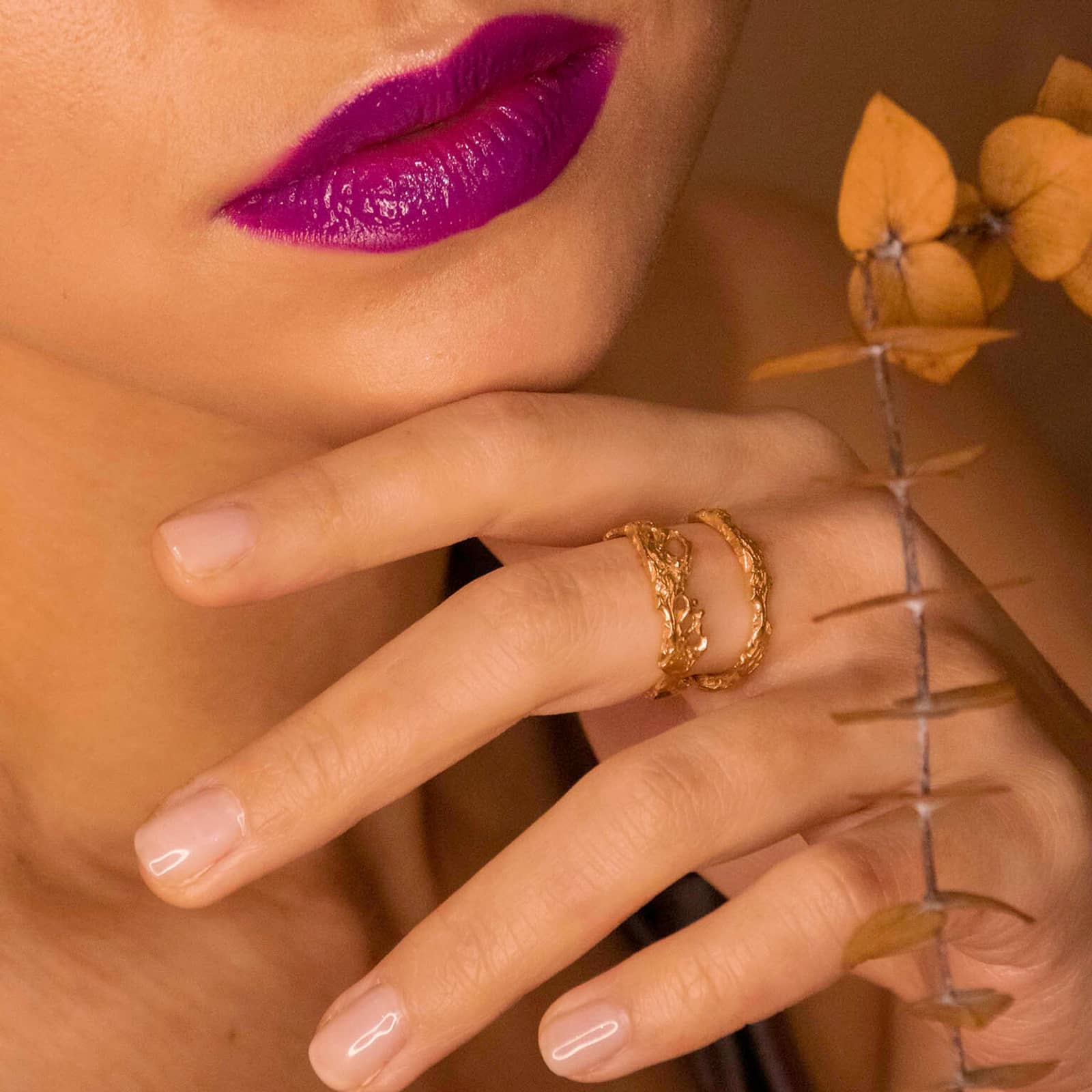 Cylindro Ring made by Loveness Lee