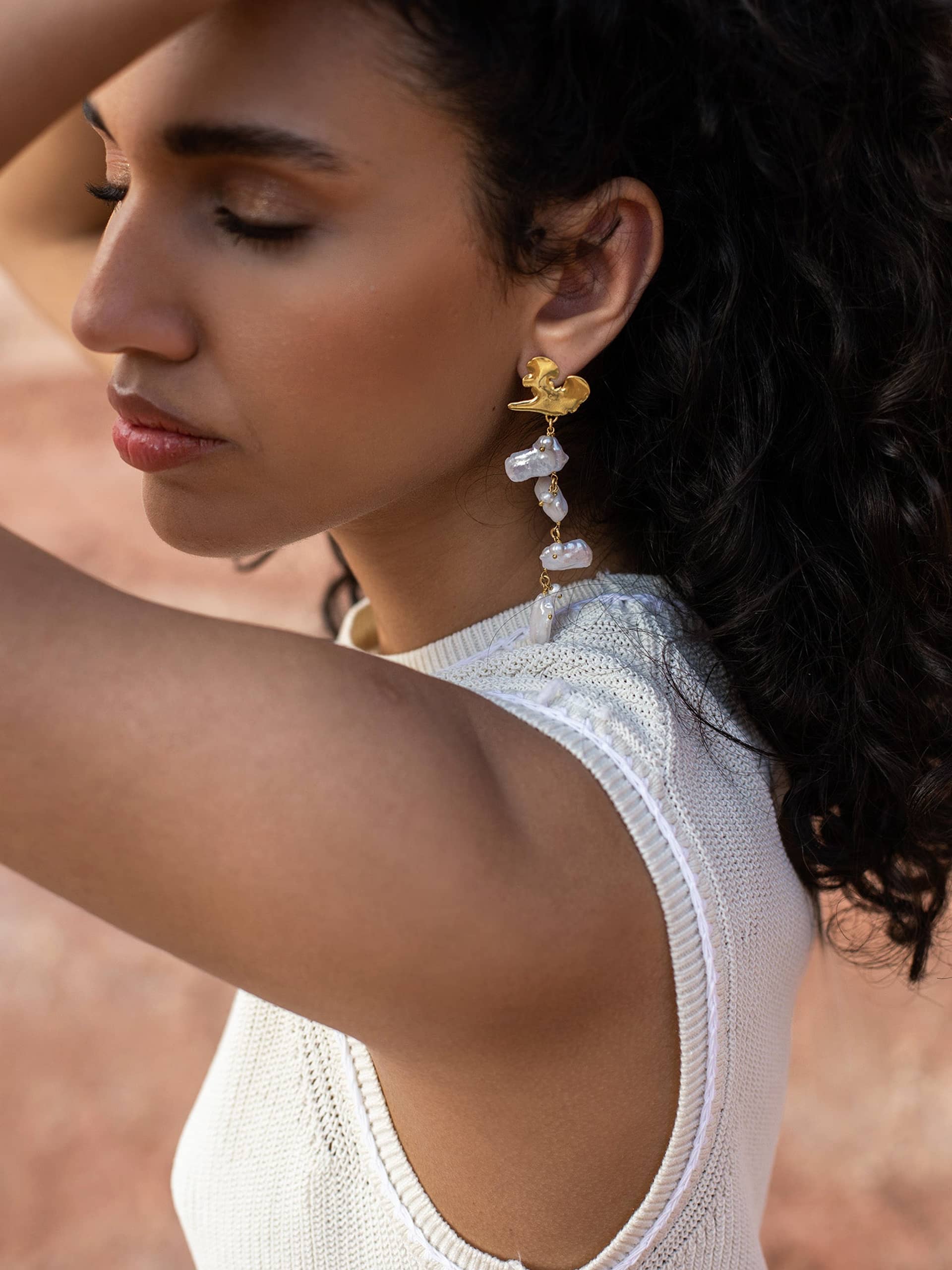 Euphoria Keshi Pearl Earrings made by Eva Remenyi