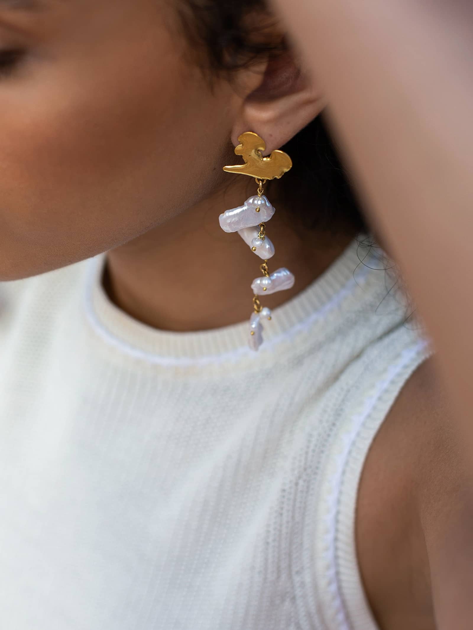Euphoria Keshi Pearl Earrings made by Eva Remenyi