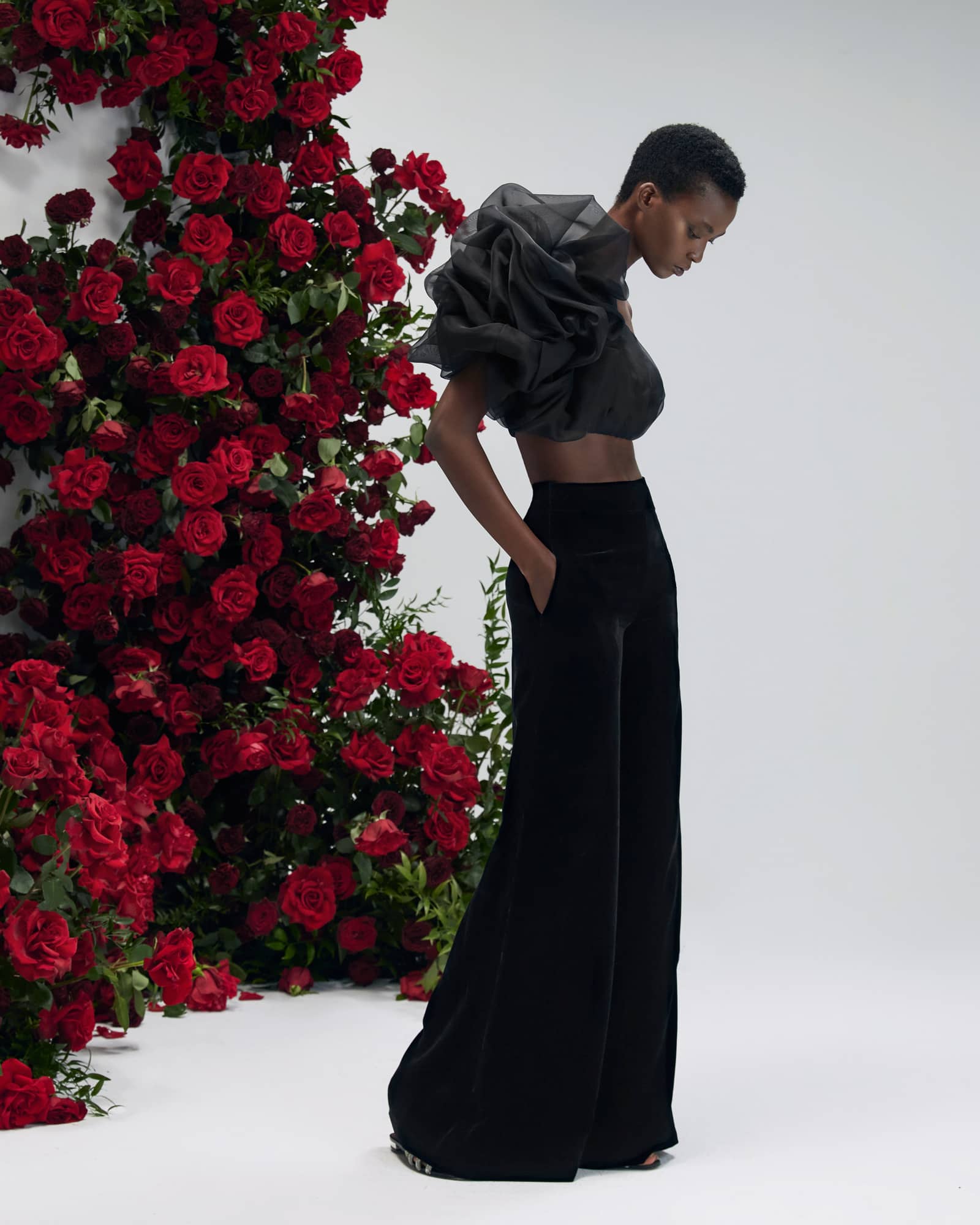 Dahlia Top Noir made by YVON