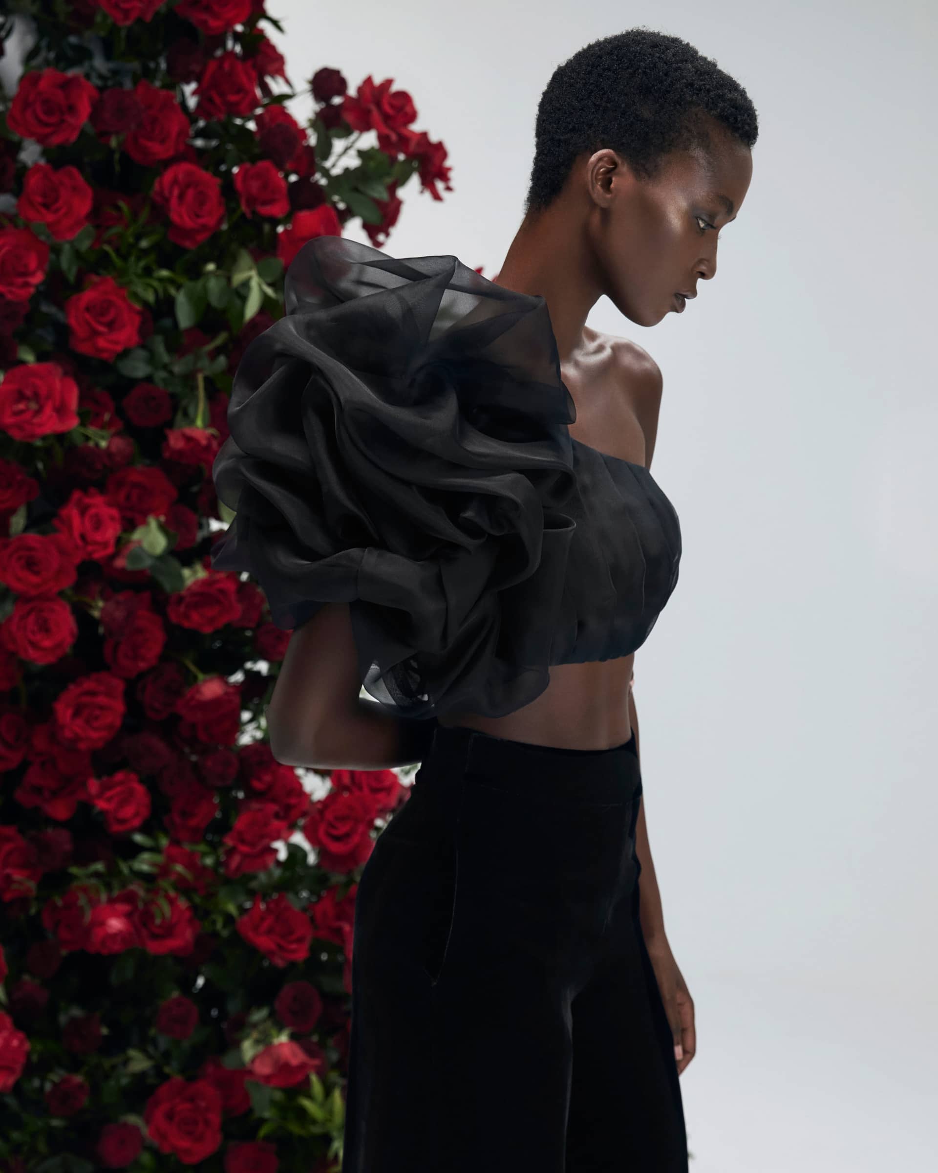 Dahlia Top Noir made by YVON