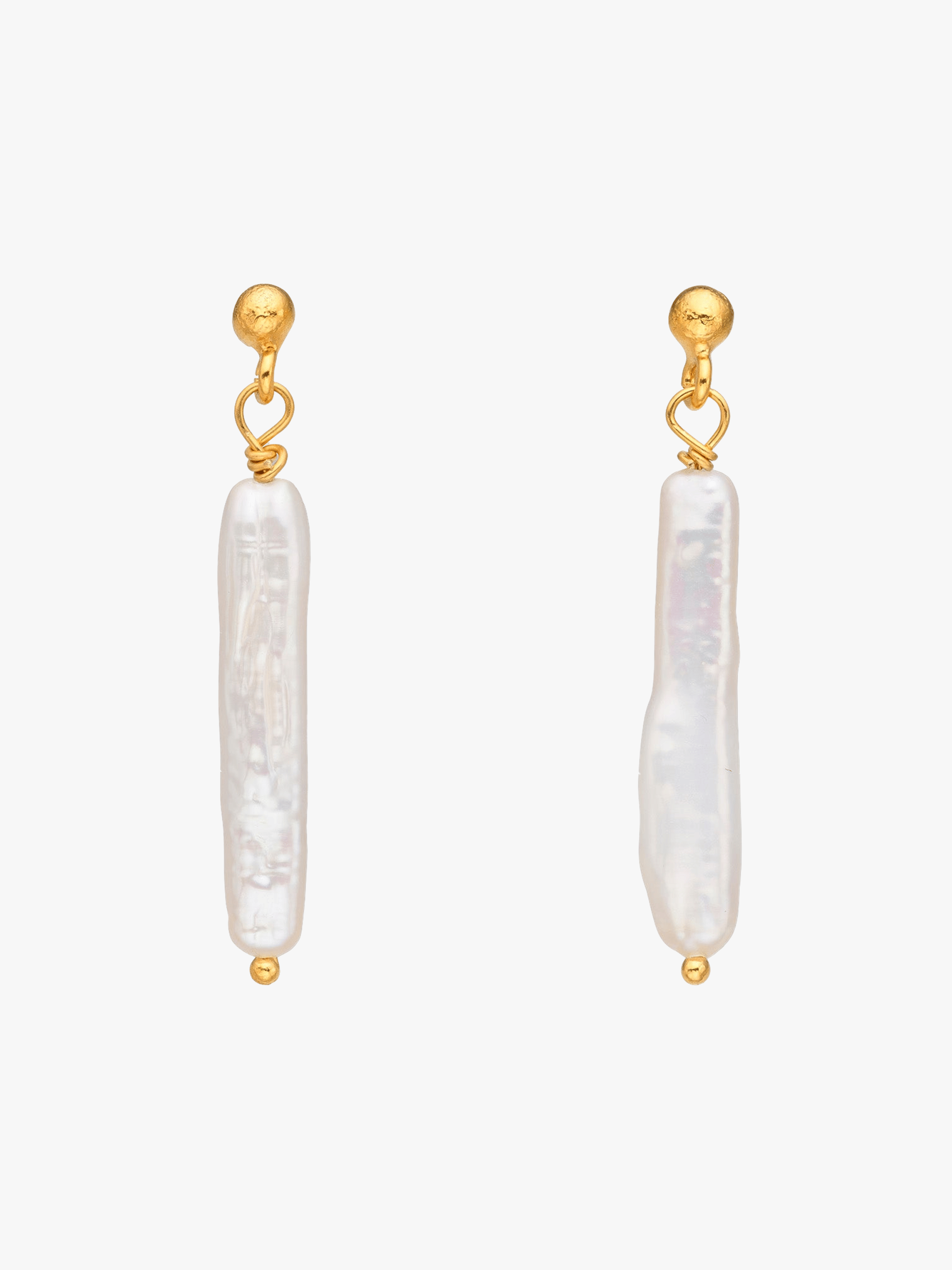 Ariel Freshwater Pearl Earrings made by Eva Remenyi