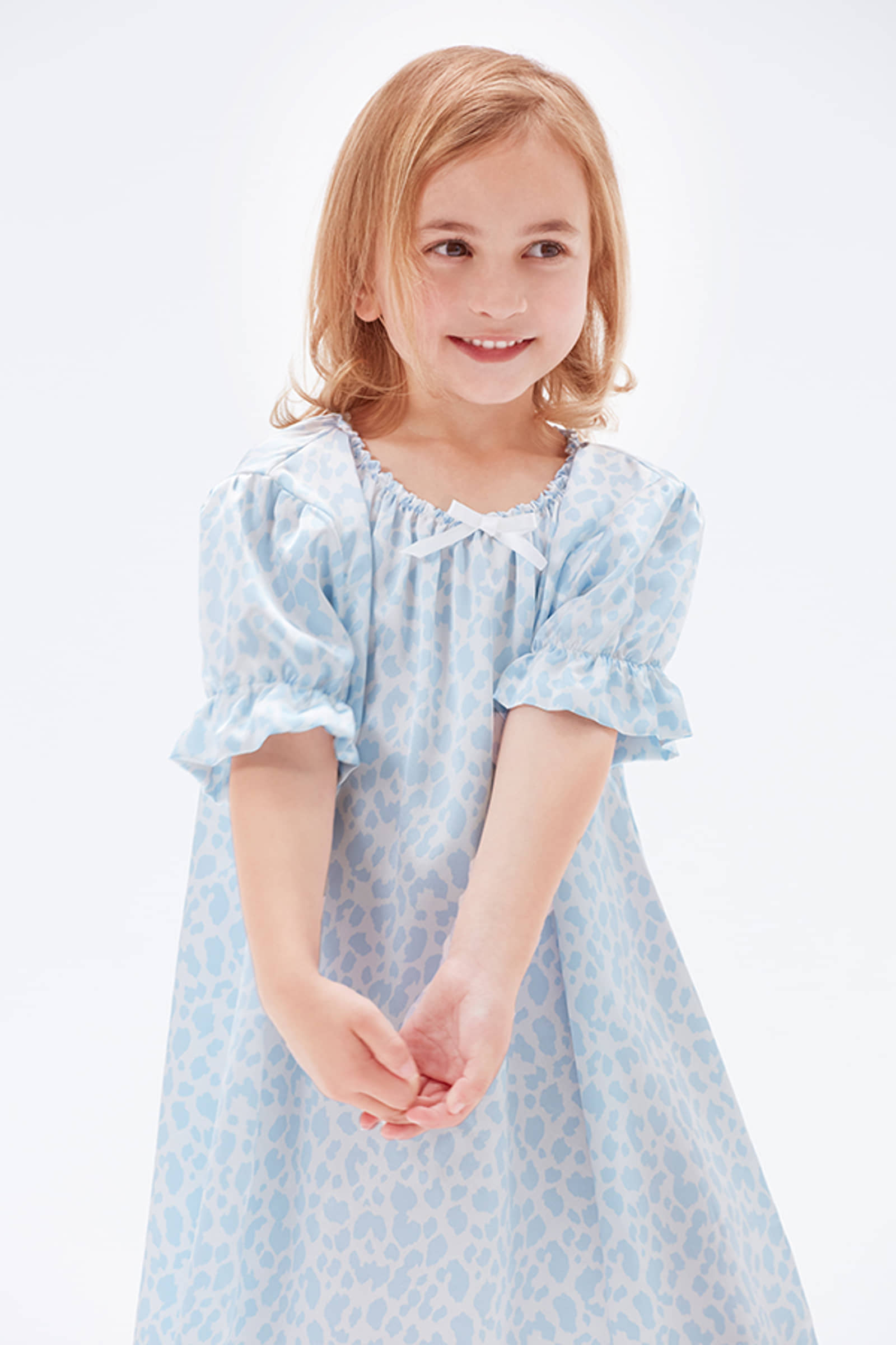 Gentle Leo Kid's Nightgown made by MANITO