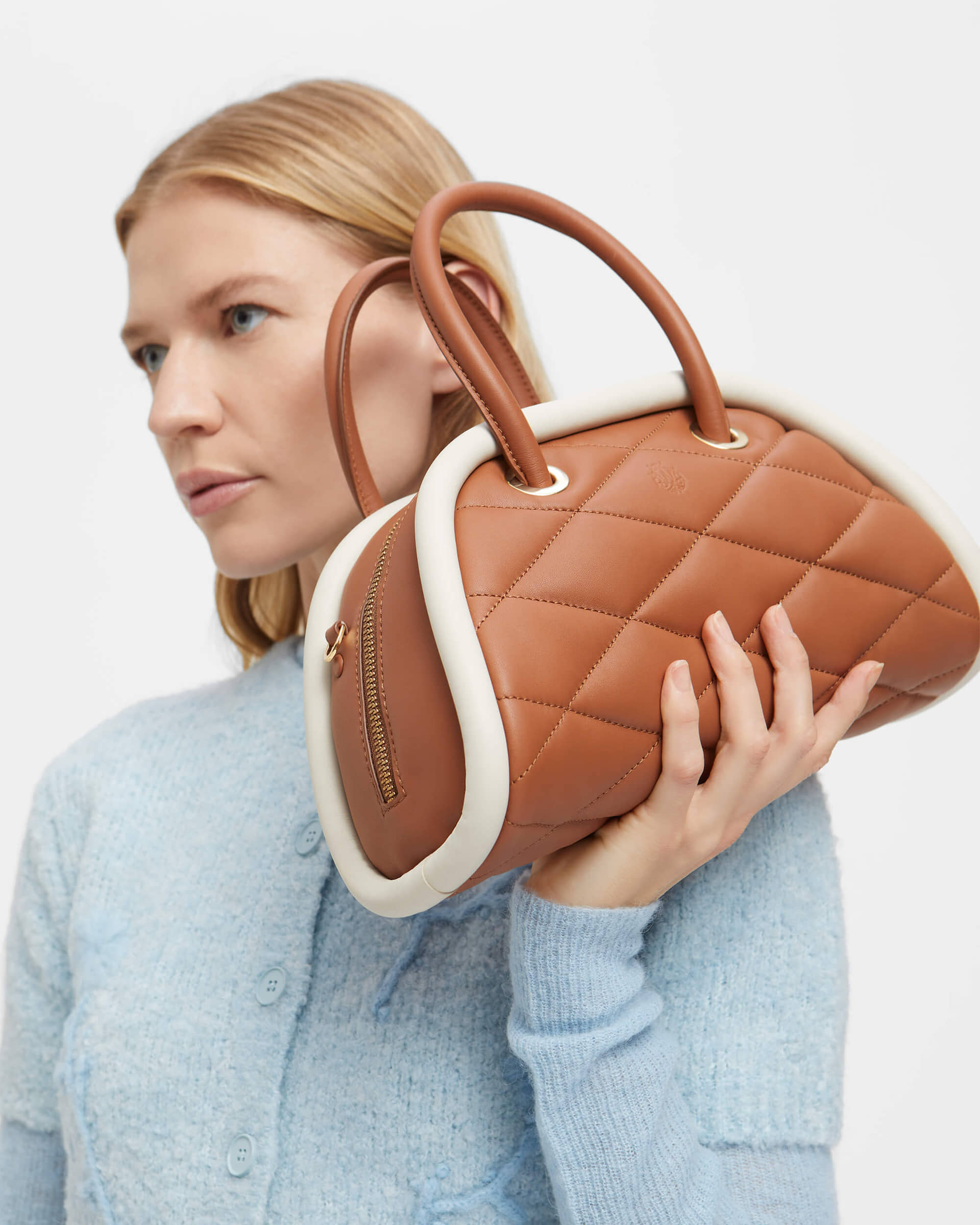 Pluto Bag Tan made by Mietis