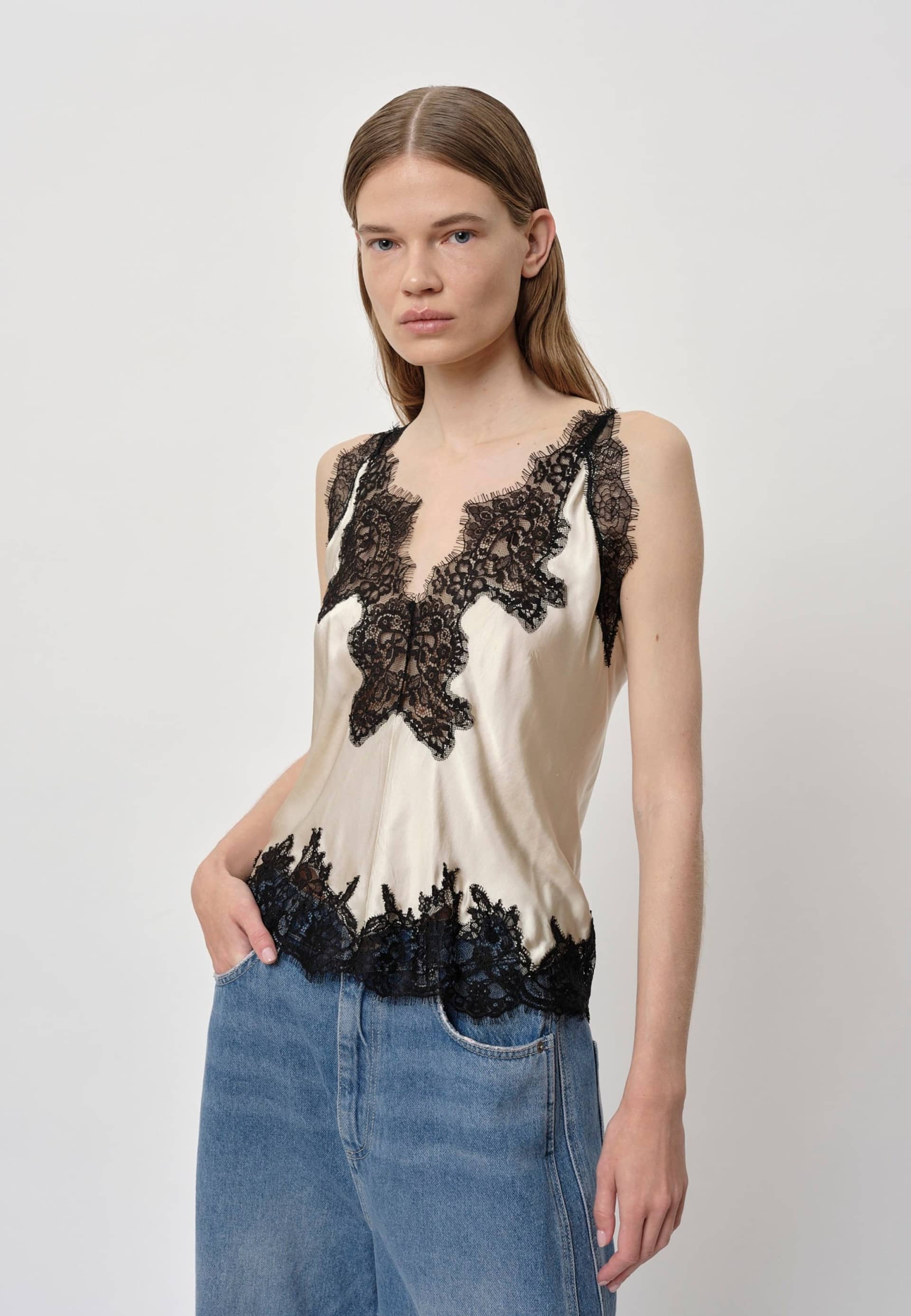 Zew Top - Light Asparagus made by HERSKIND