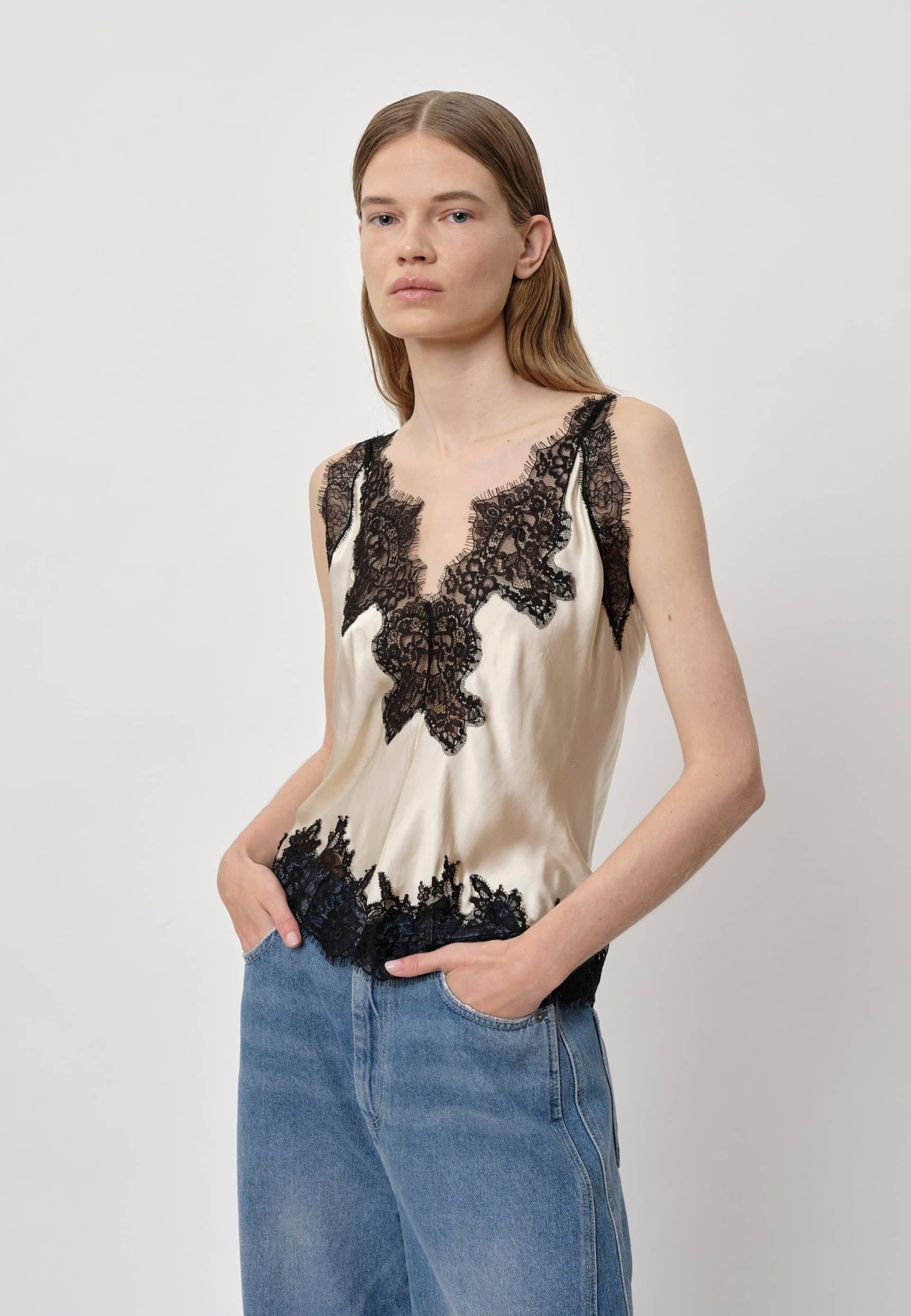 Zew Top - Light Asparagus made by HERSKIND