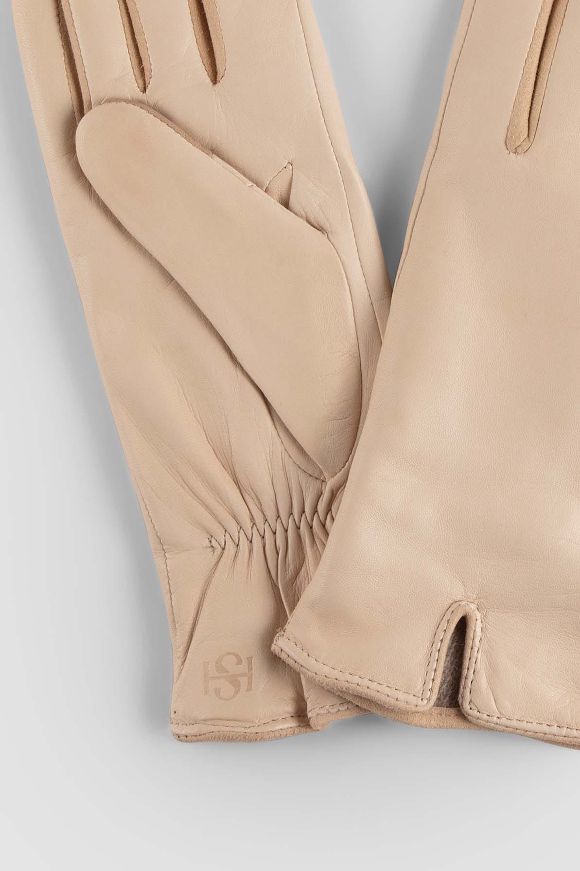 Essentials Cream made by Handsome Stockholm