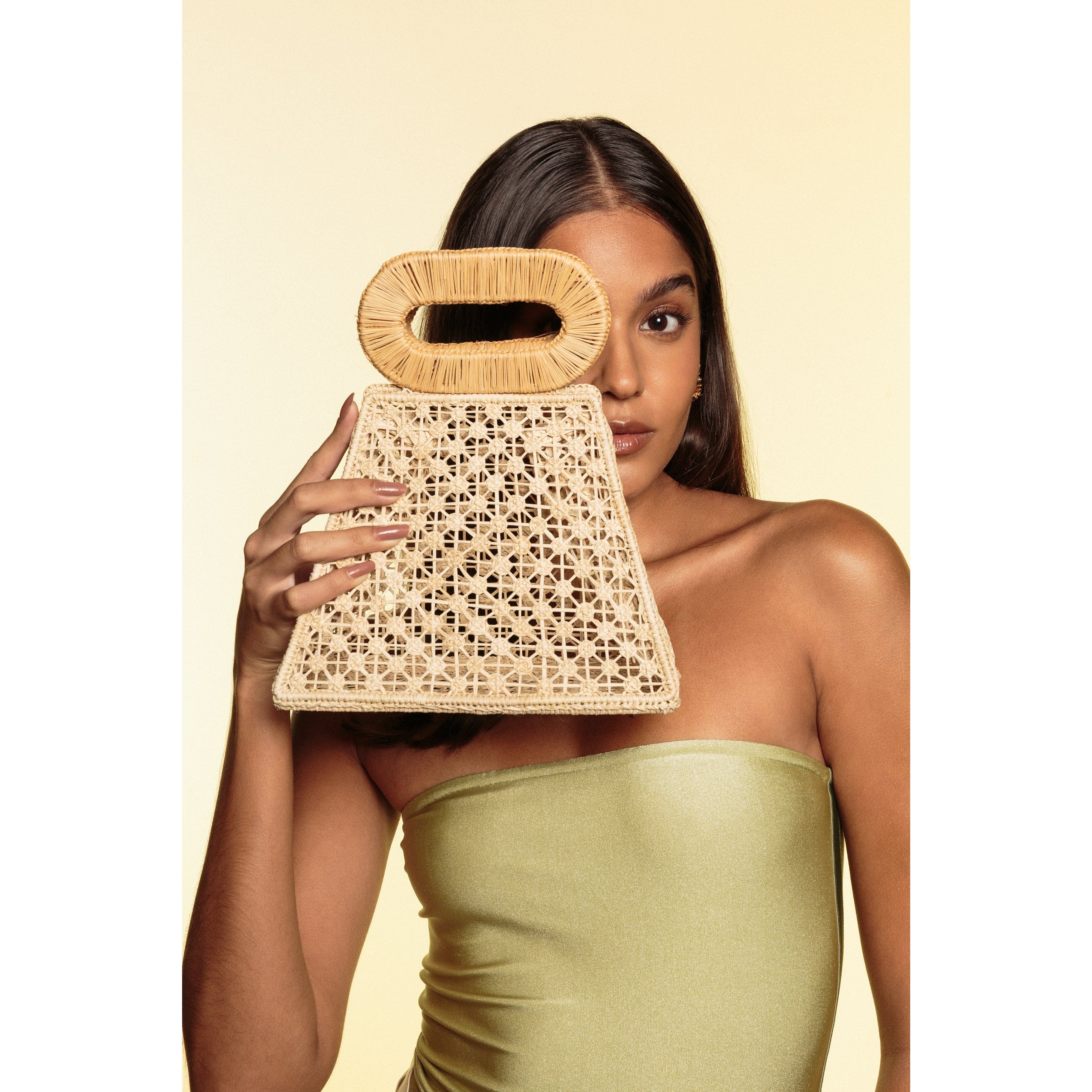 Zoe Camel/Natural made by APAYA