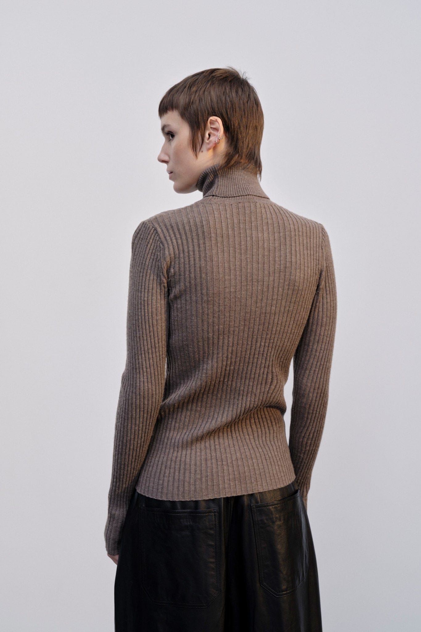 Bob Blouse Merino Wool - Earth made by HERSKIND