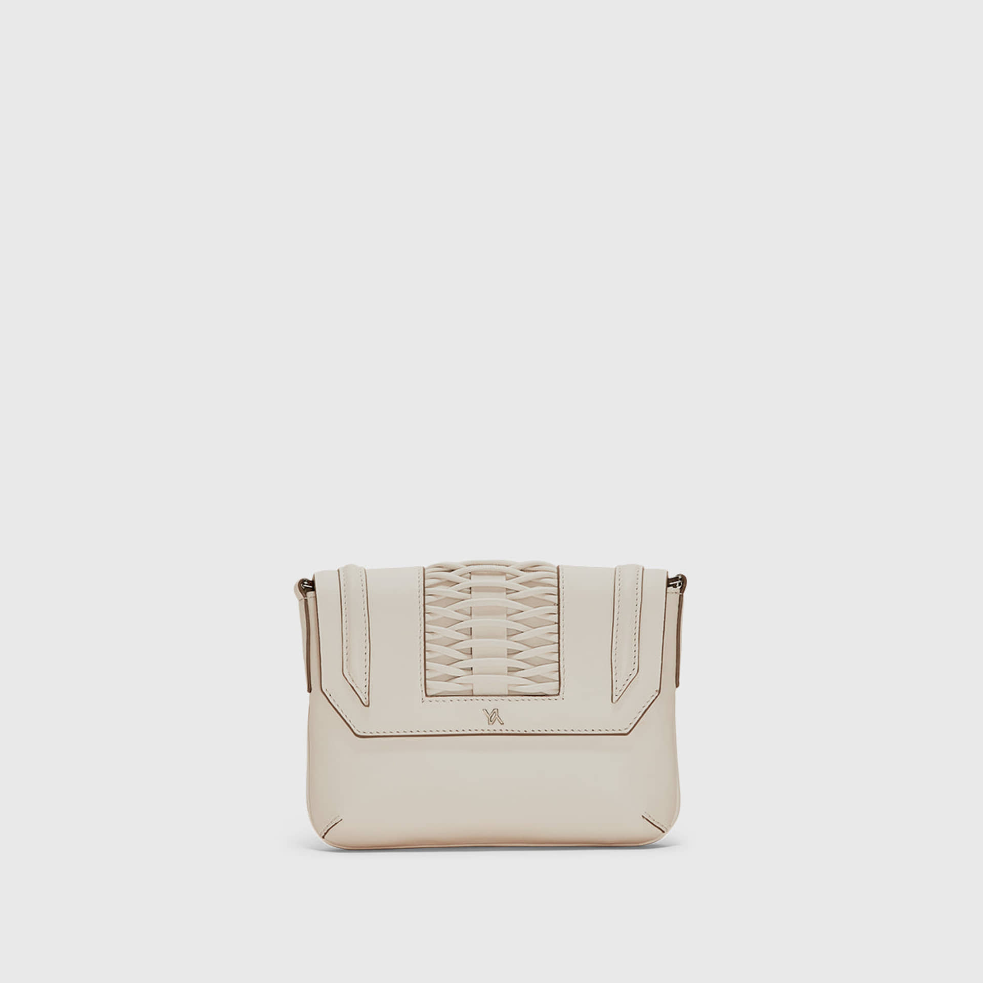 Fabiana braided lamb clutch made by Yliana Yepez