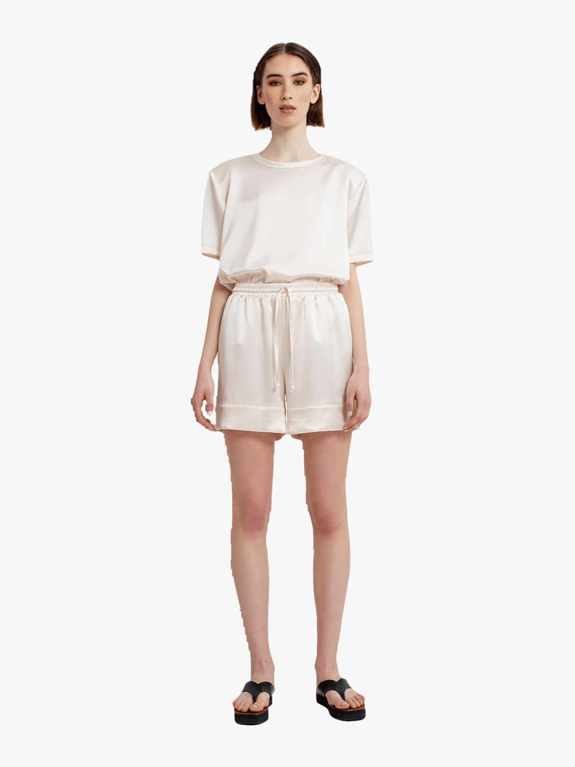 Candice Shorts in Beige made by AÉRYNE