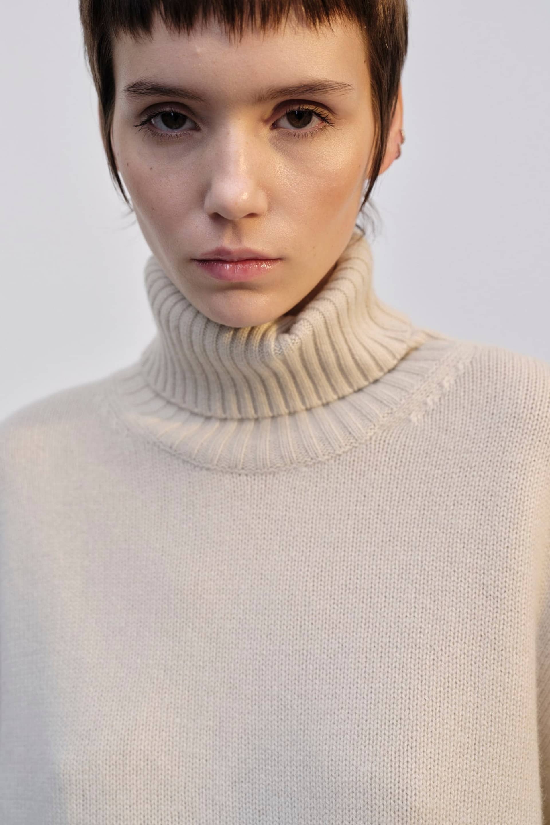 Juna Knit Turtleneck - Creme made by HERSKIND