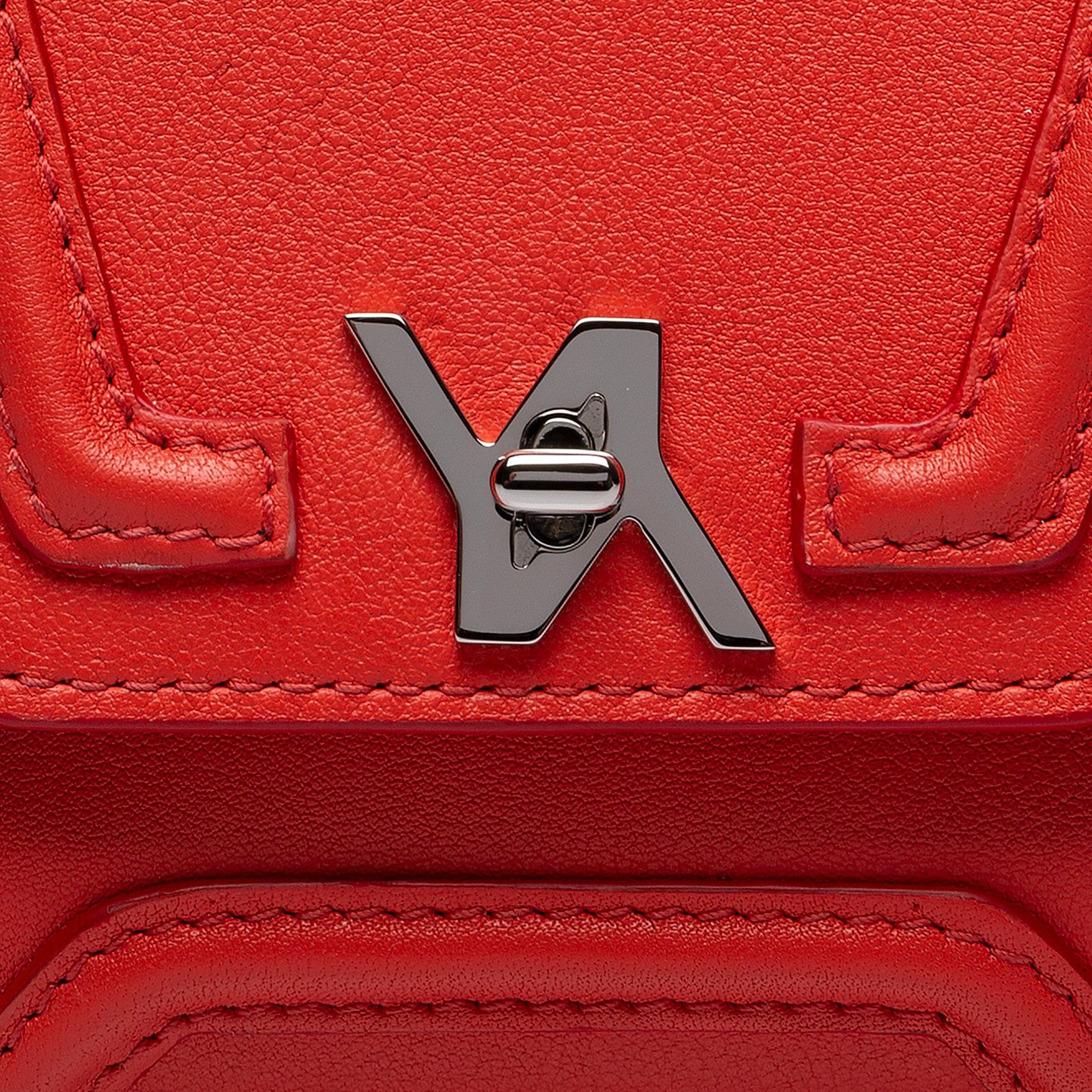 Mini Giovanna Pocket orange made by Yliana Yepez