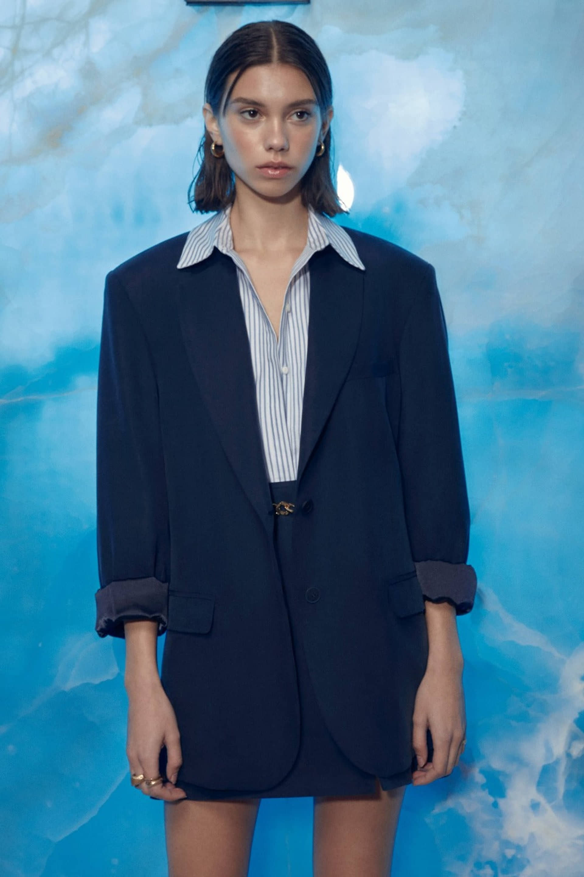 Boxy Oversize Blazer in Navy Blue made by Nazli Ceren