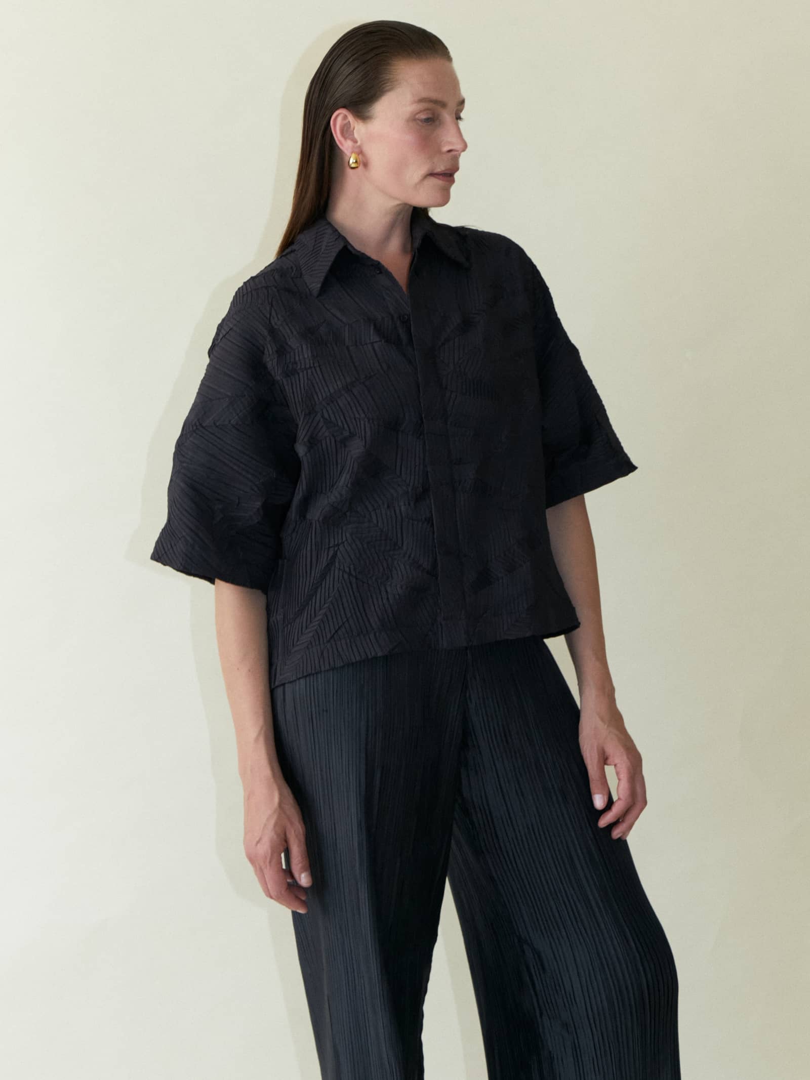 Origami Short-Sleeved Cropped Shirt - Black made by CAHAYA STUDIOS