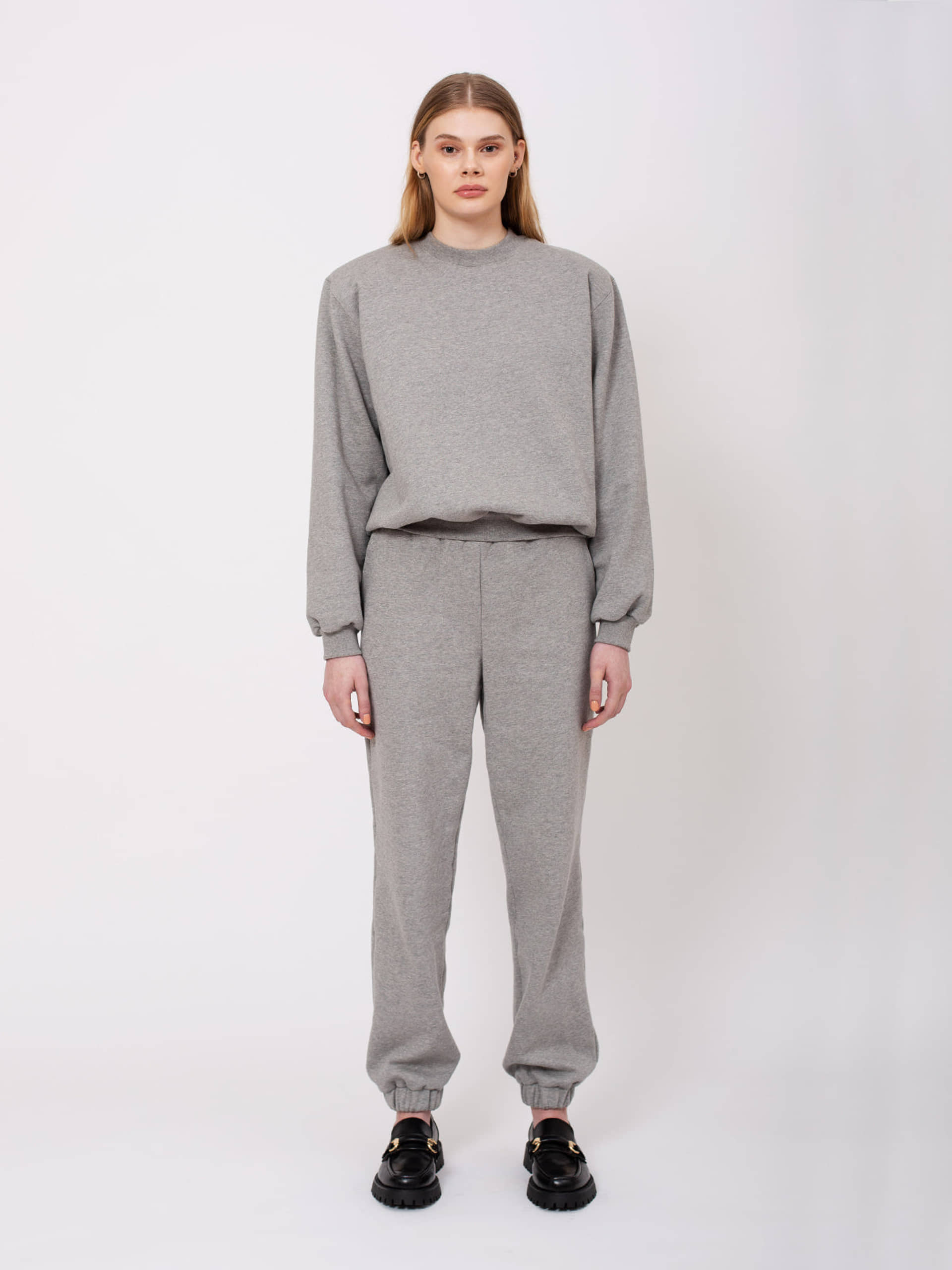 Jackie Sweatshirt in Grey made by AÉRYNE