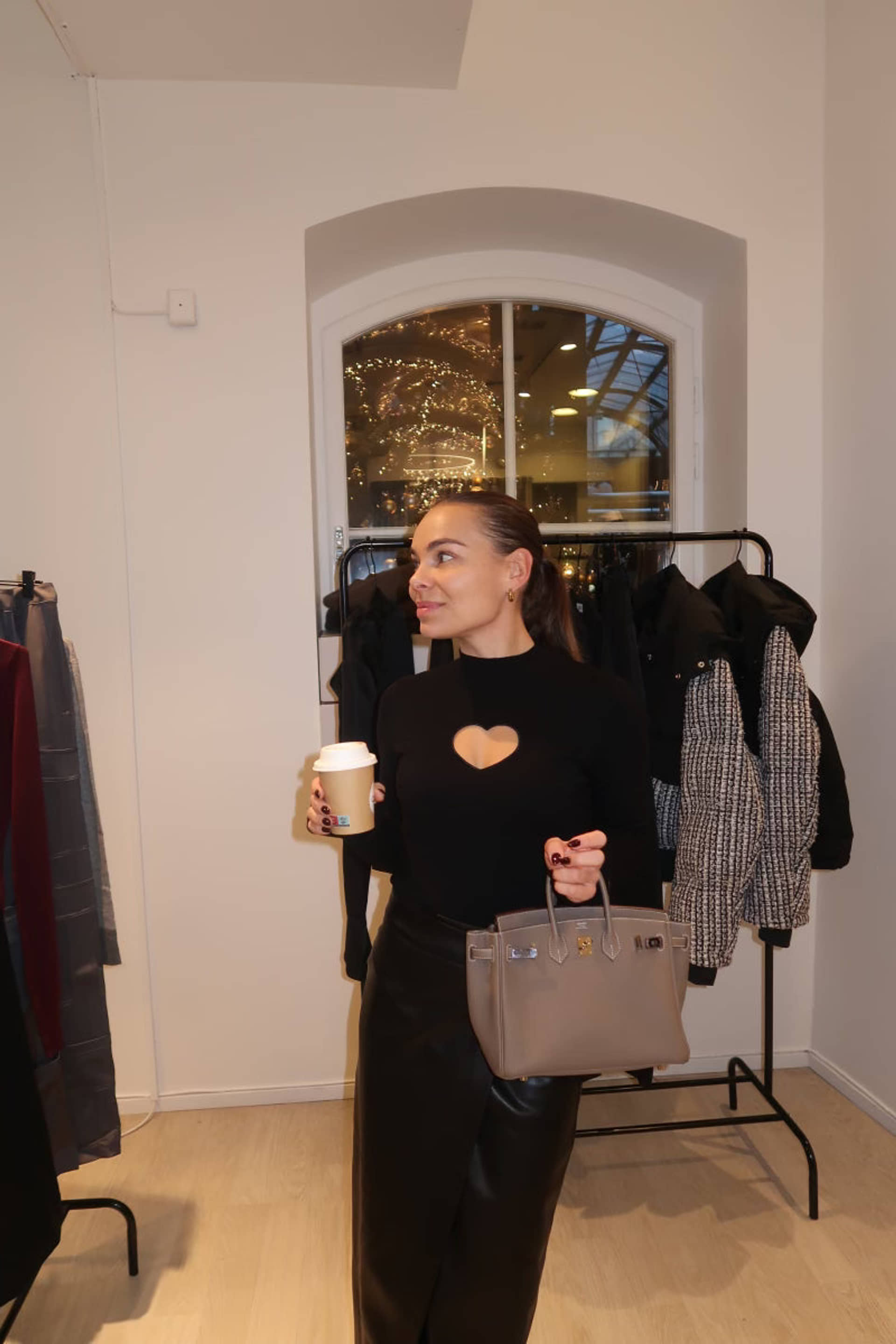 Heart sweater Black made by CLOEYS