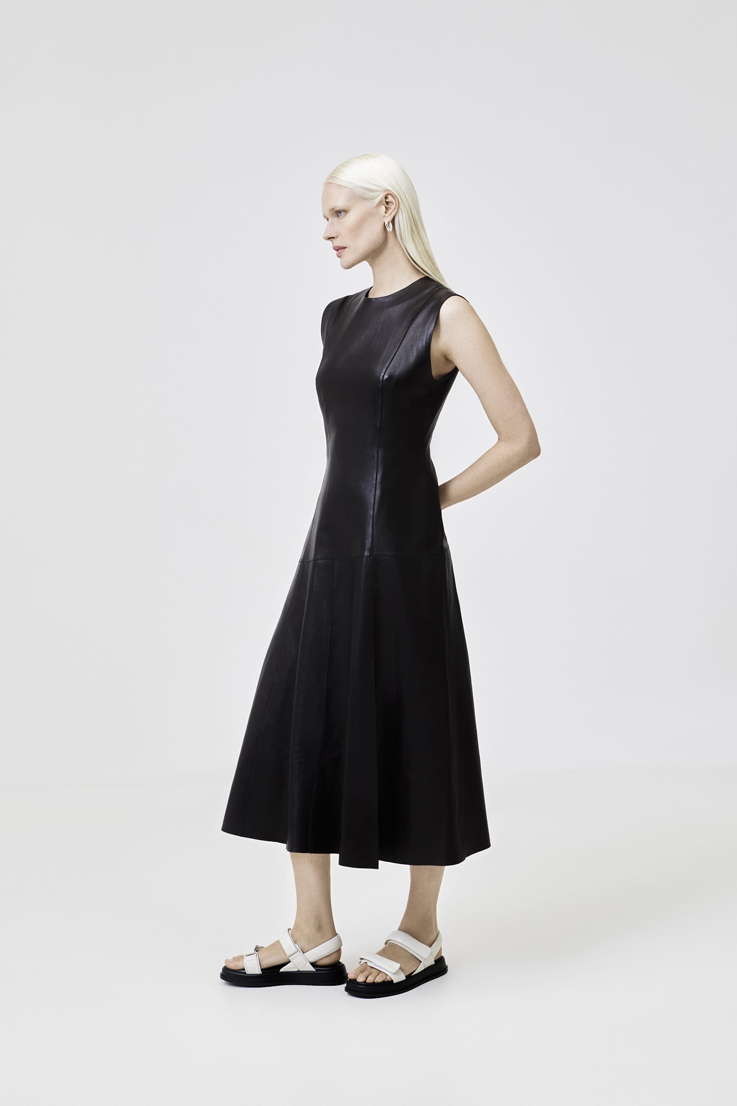 The Sporty Sandal - Butter made by ESSEN