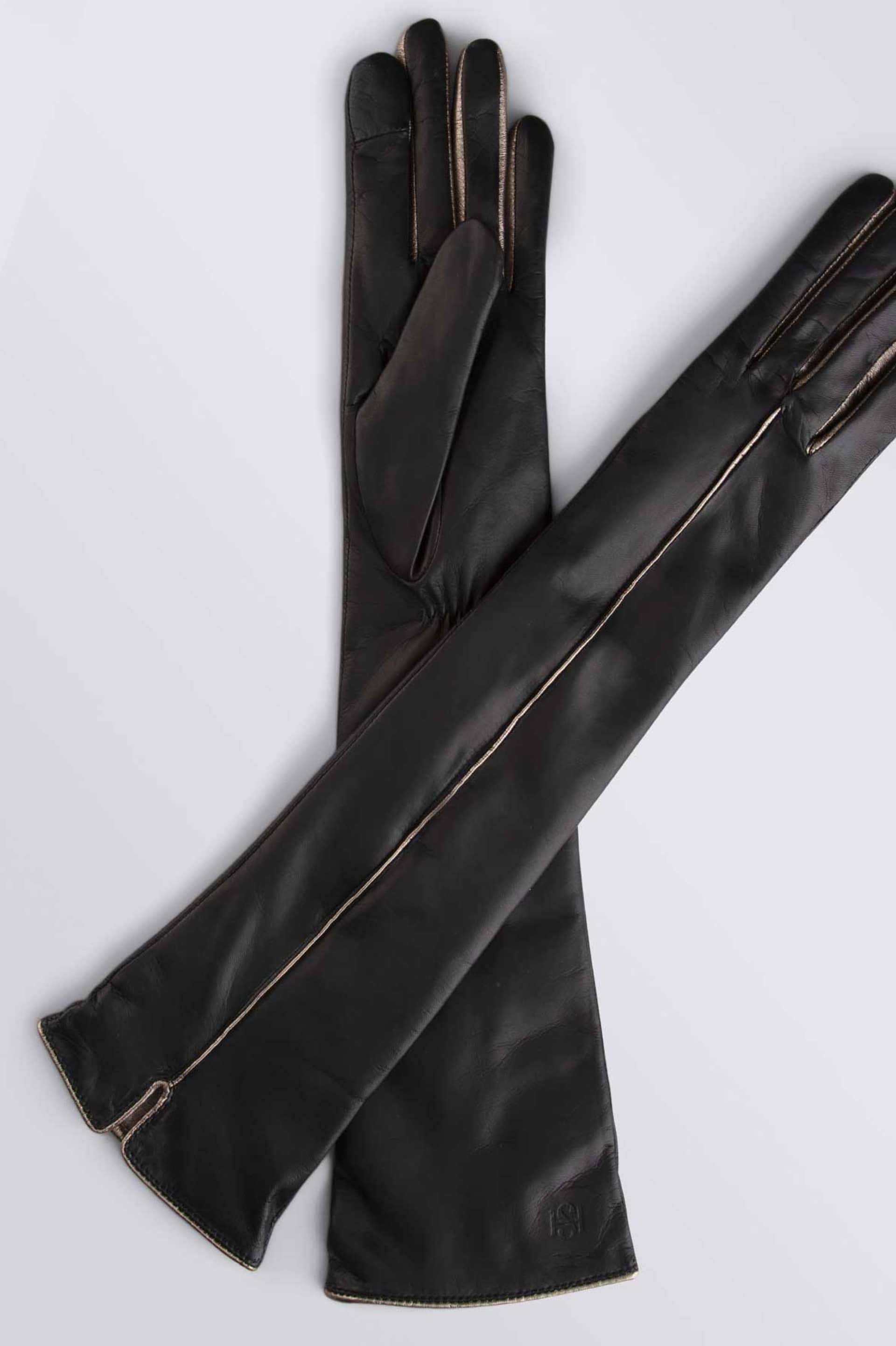 Statement Long Black made by Handsome Stockholm