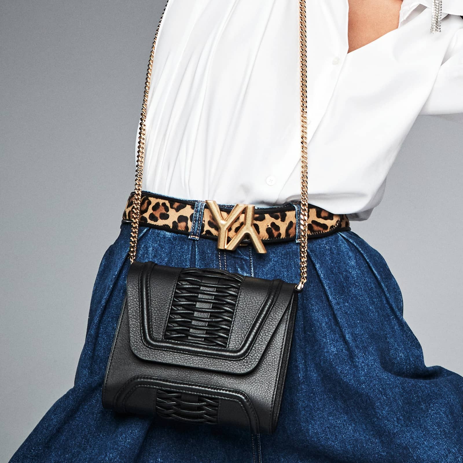 Mini Giovanna braided black clutch made by Yliana Yepez