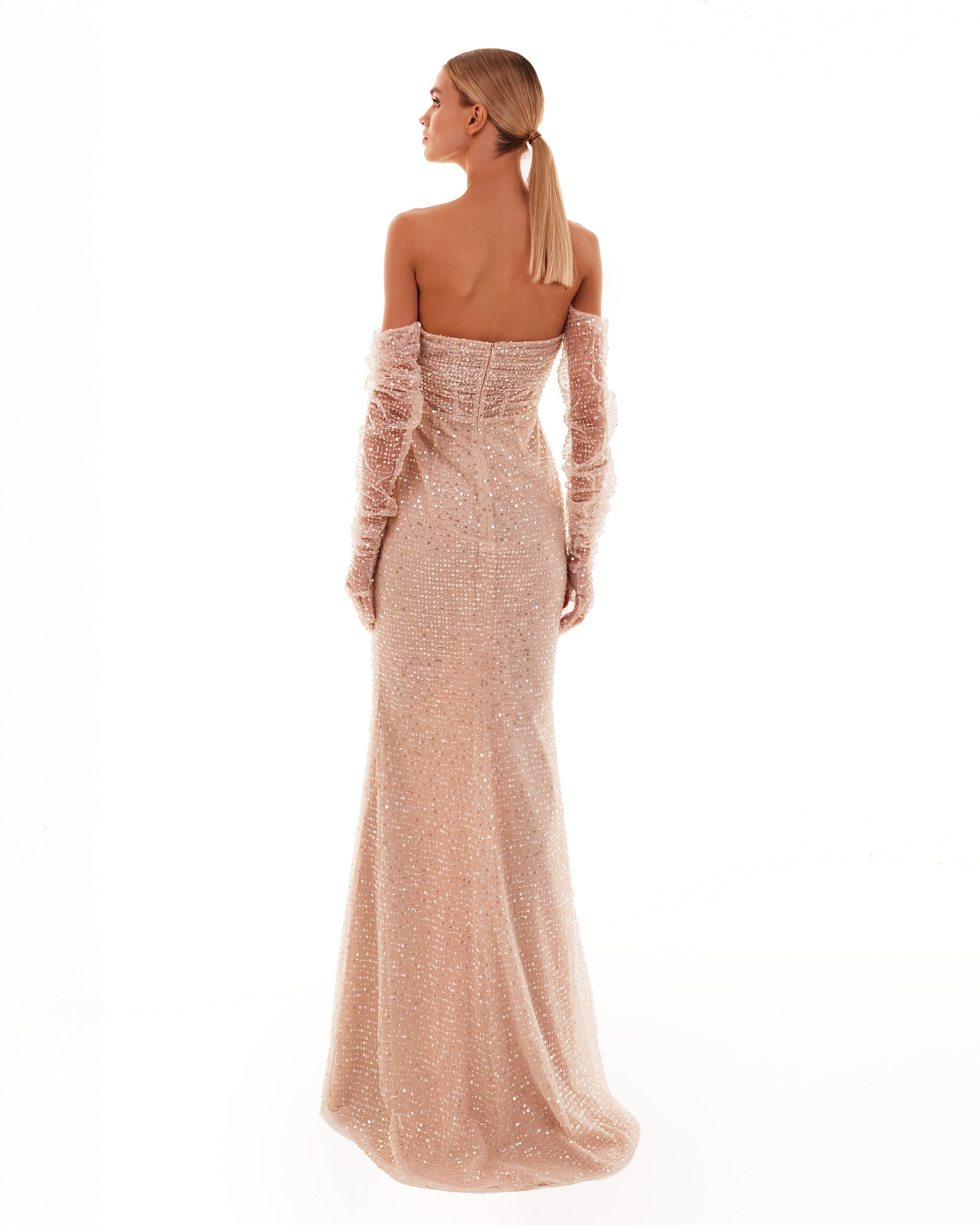 Spectacular sequined maxi dress in gold made by Milla