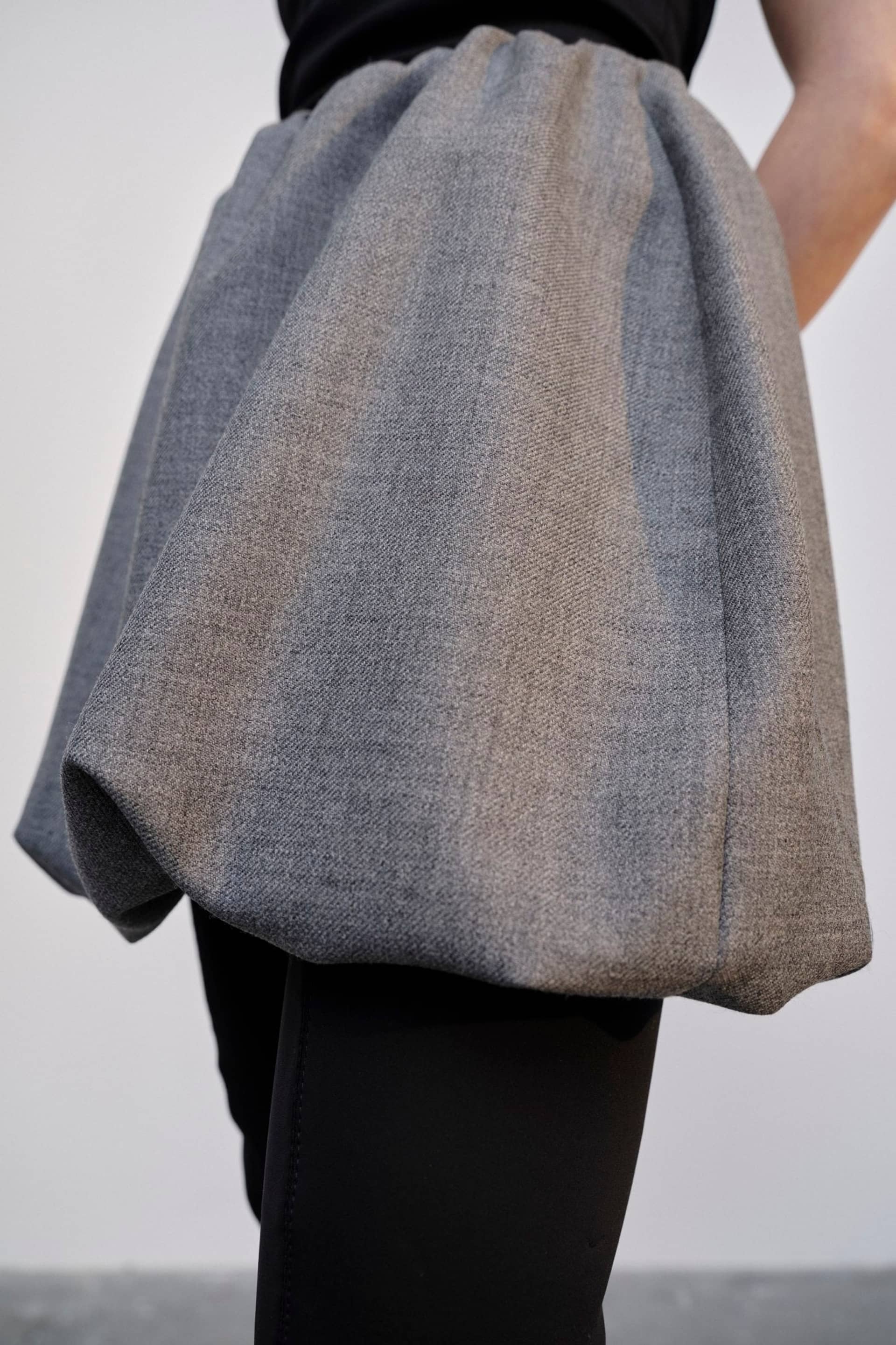 Evans Skirt - Dark Grey made by HERSKIND