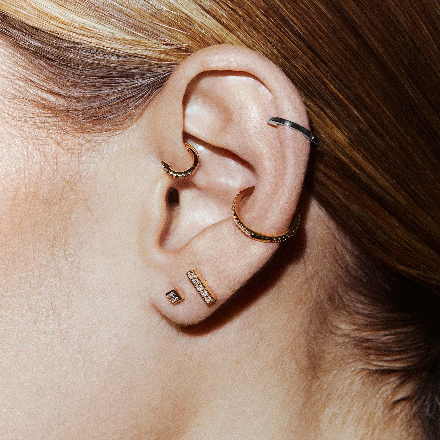 SQUARE LABRET WHITE DIAMOND & YELLOW GOLD made by ENNUI