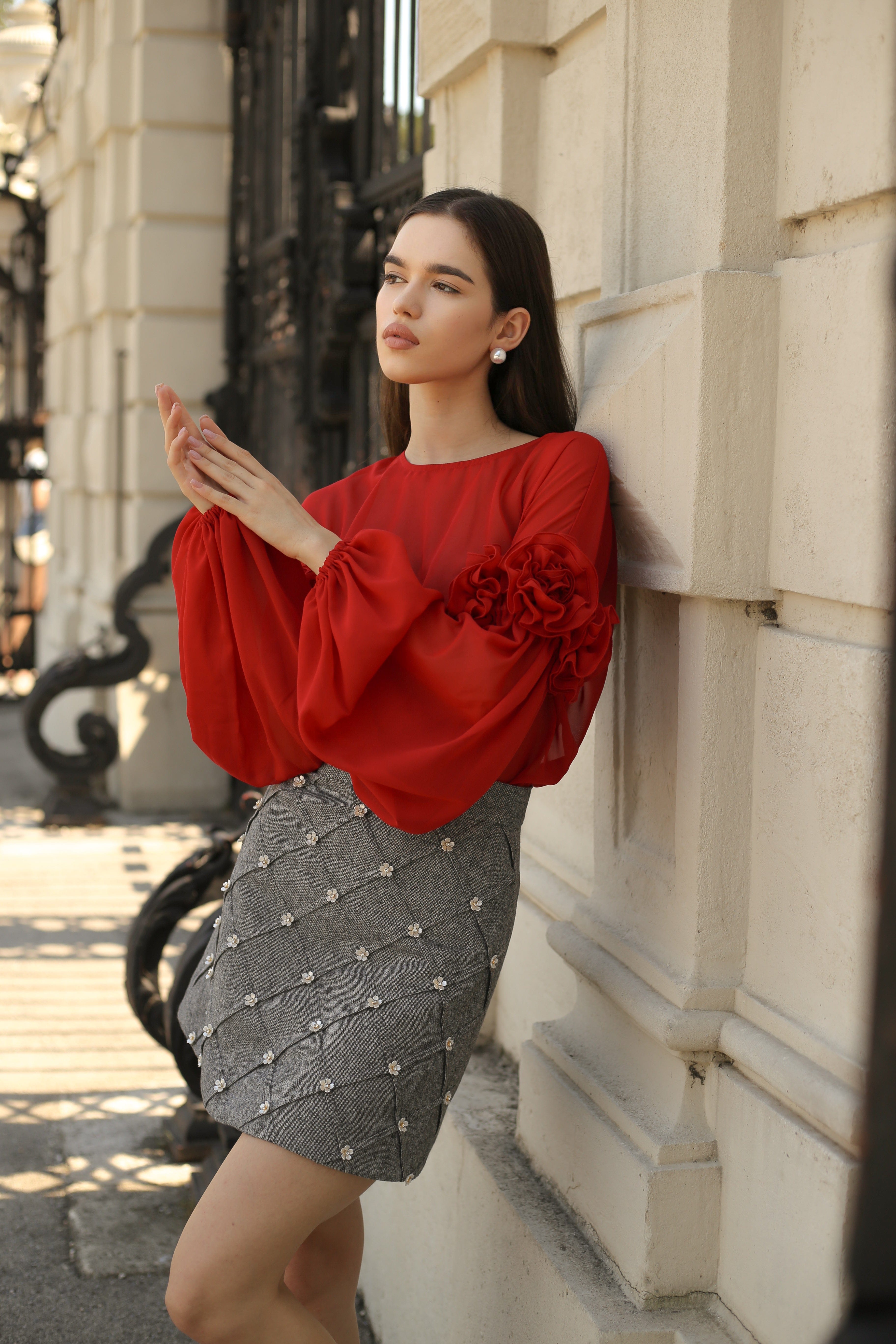 MINI SKIRT with flower decorations made by Guranda