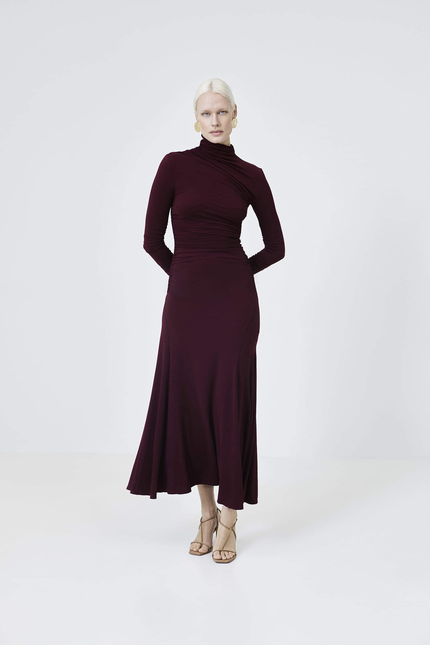 The Strappy Sandal - Almond made by ESSEN