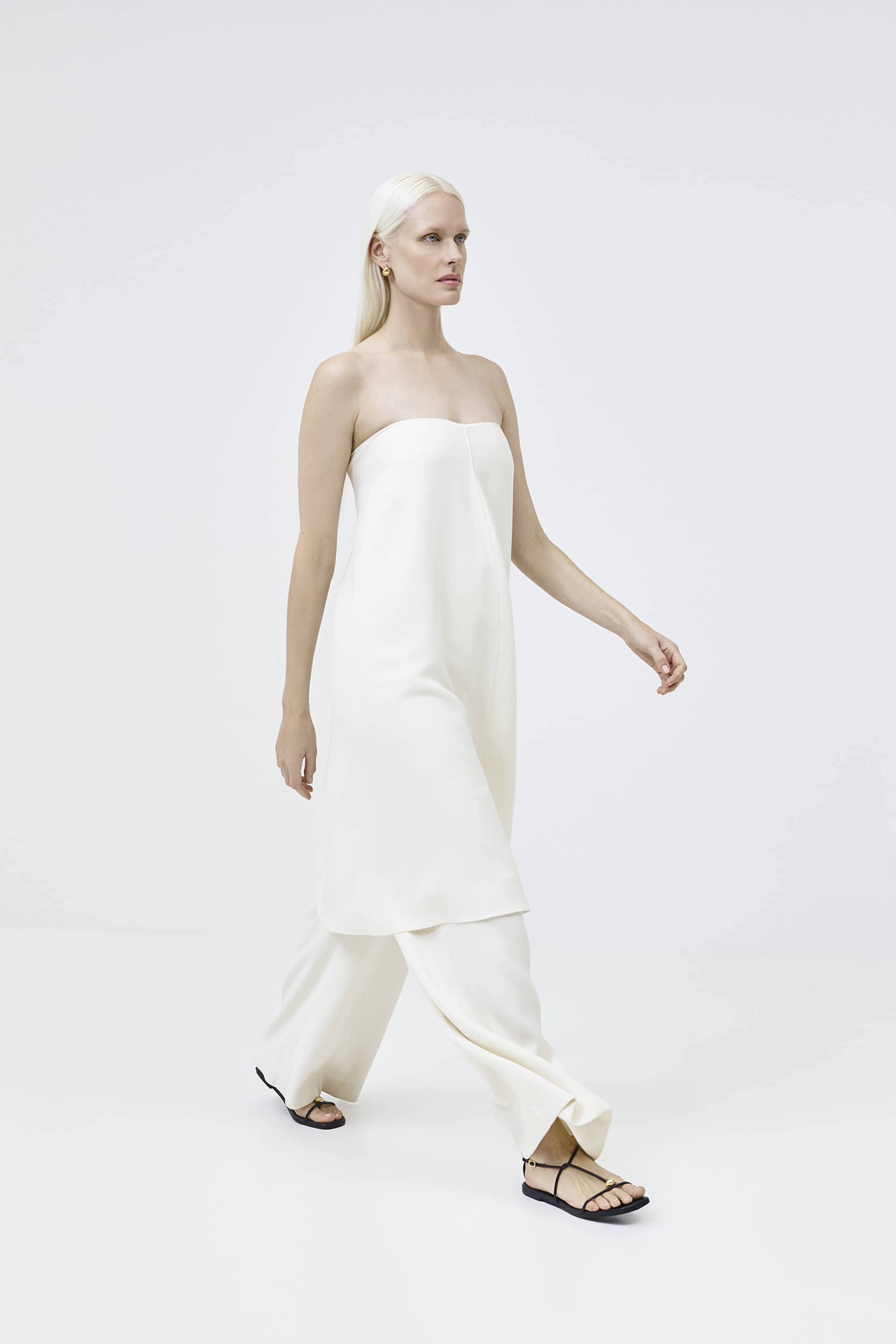 The Evening Sandal - Black made by ESSEN