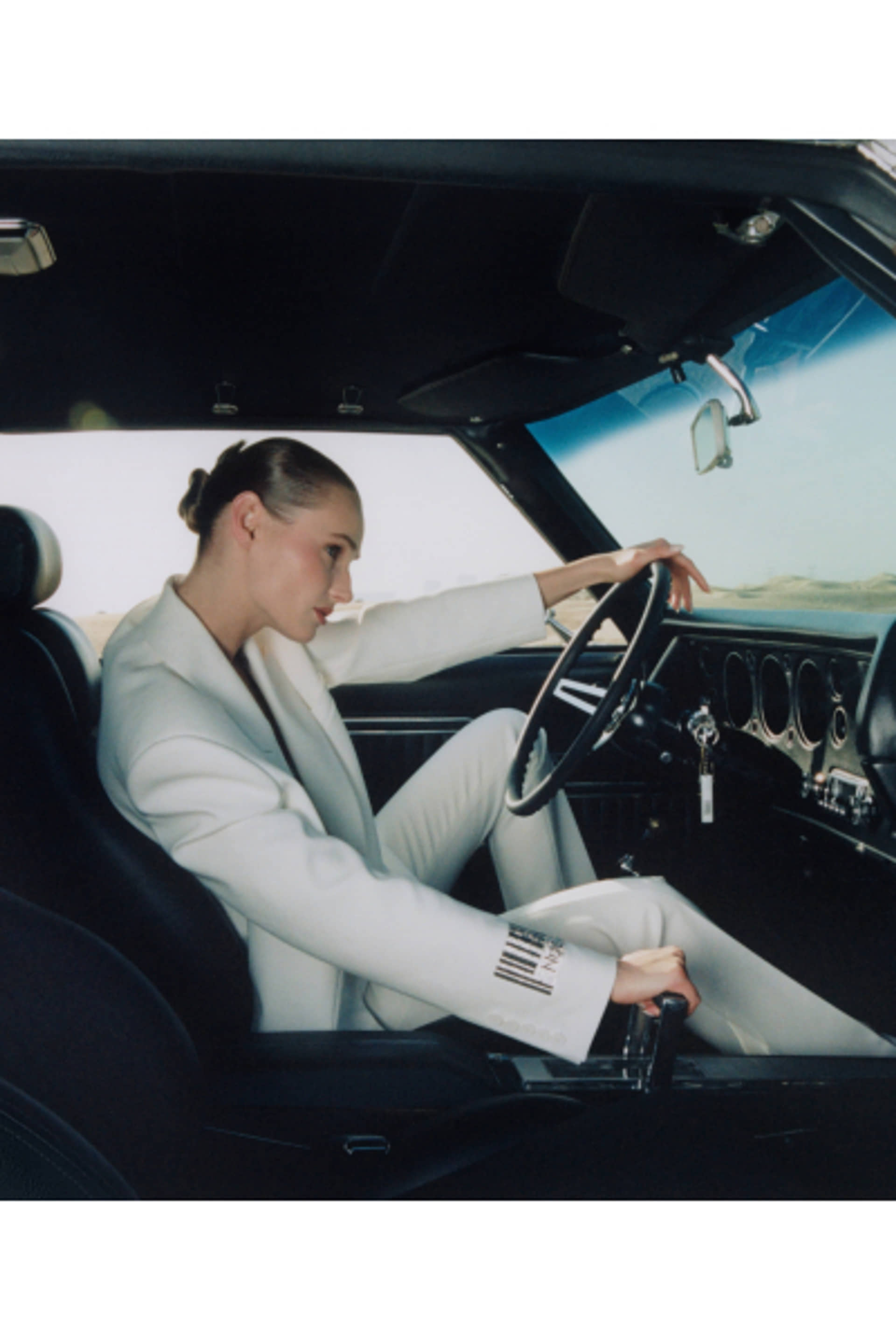 BARCODE OVERSIZED BLAZER made by NUÉ