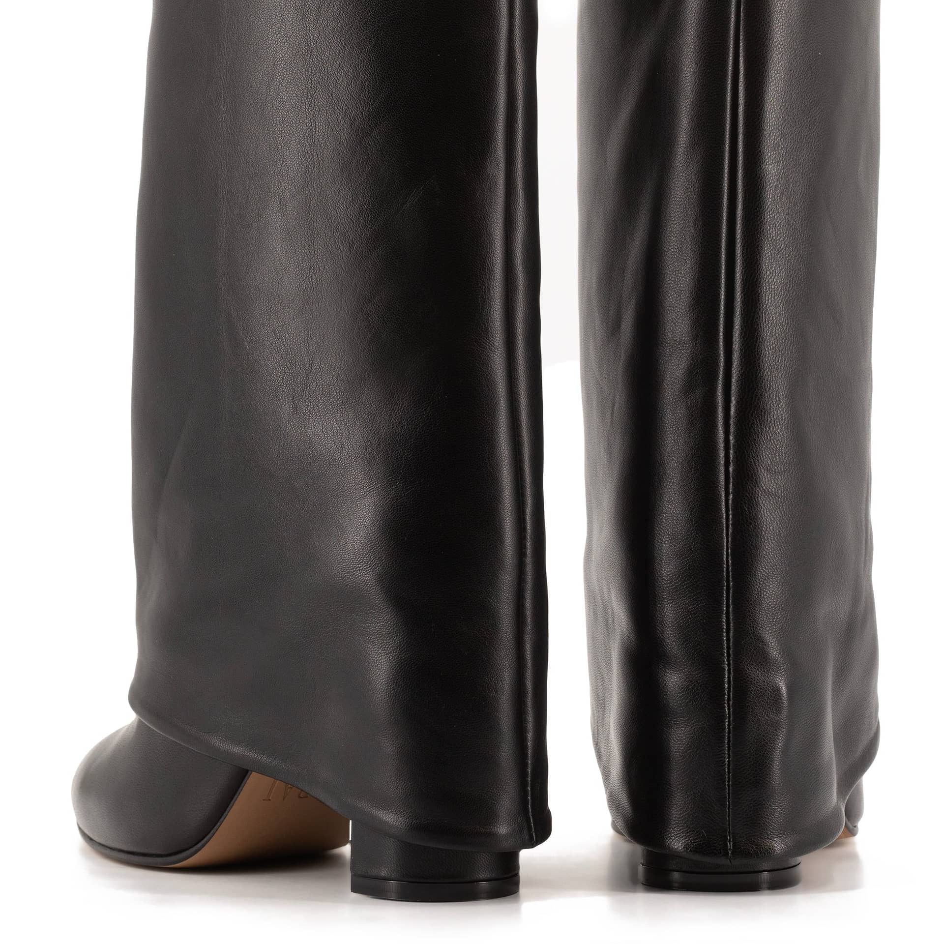BERTA BLACK LEATHER BOOTS made by Toral