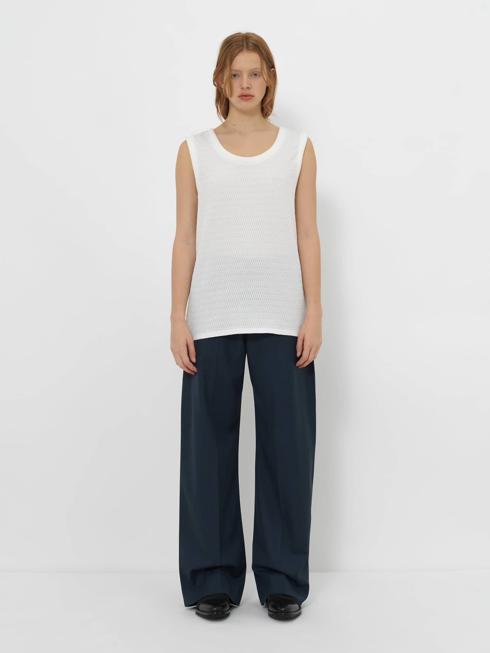 SLEEVELESS TEXTURED TOP made by YIBRI